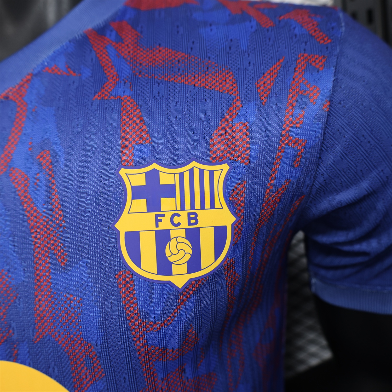 Barcelona 25-26 Blue Gradient and Red Shaped Pattern Pattern Jersey - Player Version - Unitedfutballjersey