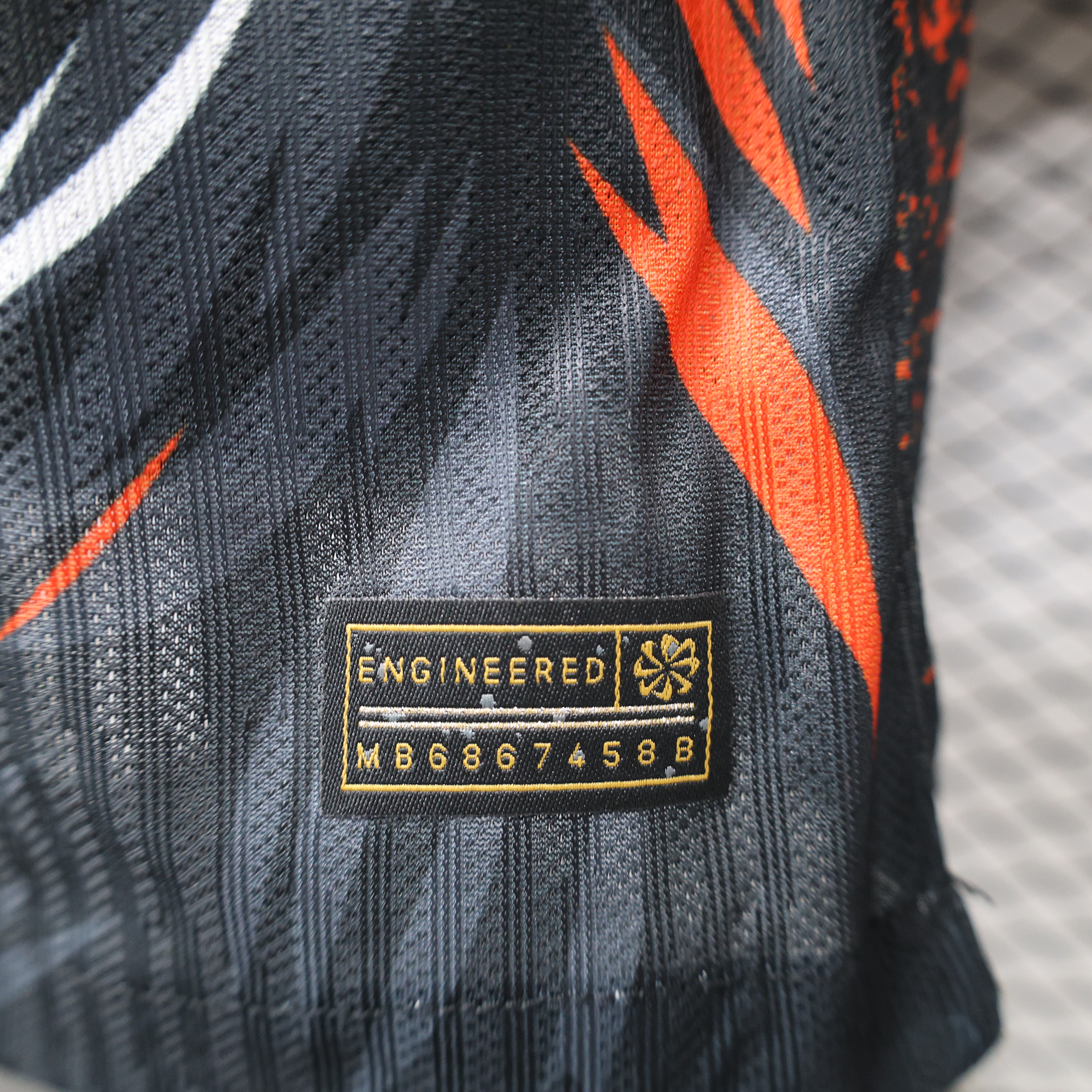 Liver.pool 24-25 Red and Black Liver Bird Jersey - Player Version - Unitedfutballjersey