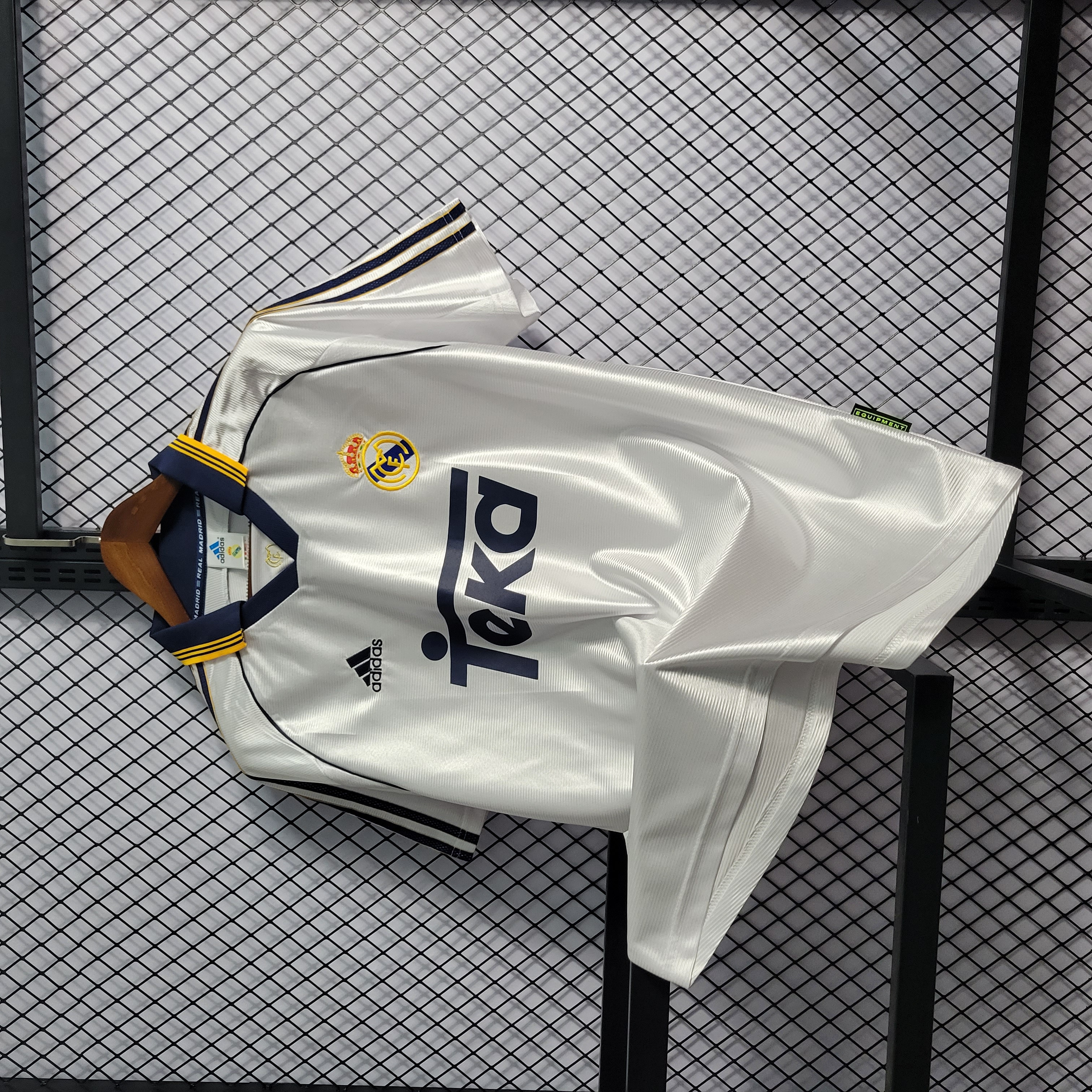 Retro Real Madrid 1998-00 Home Stadium Jersey - Unitedfutballjersey