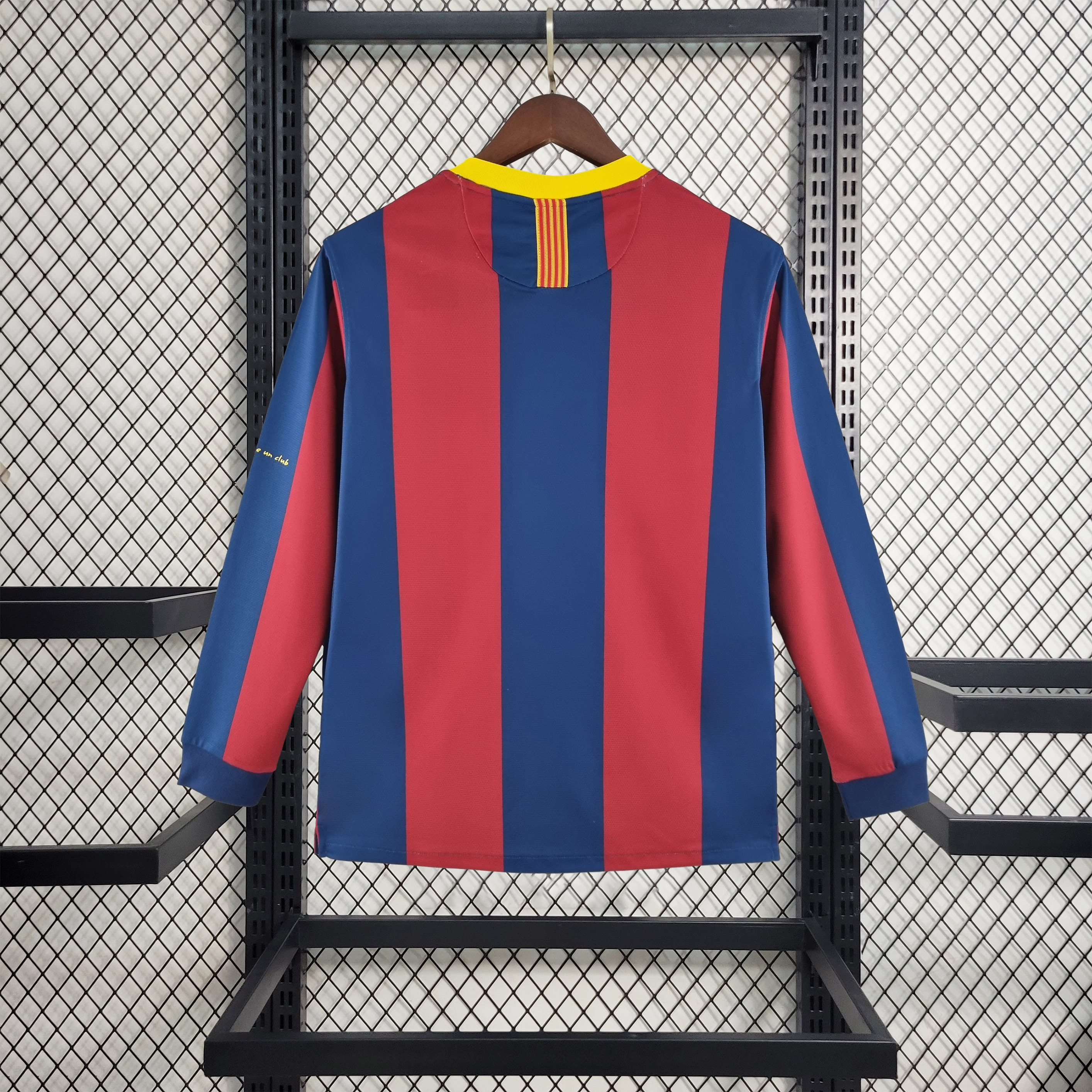 Retro Barcelona 10-11 Home Long Sleeve Jersey - Unitedfutballjersey