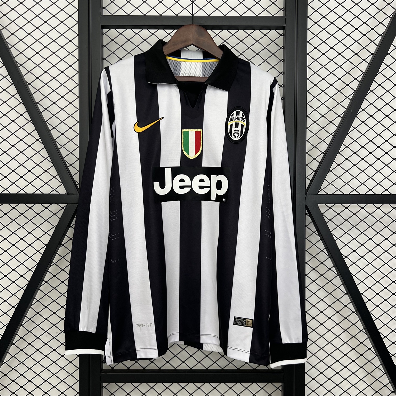 Retro Juventus 2014-15 Home Long Sleeves Jersey - Unitedfutballjersey