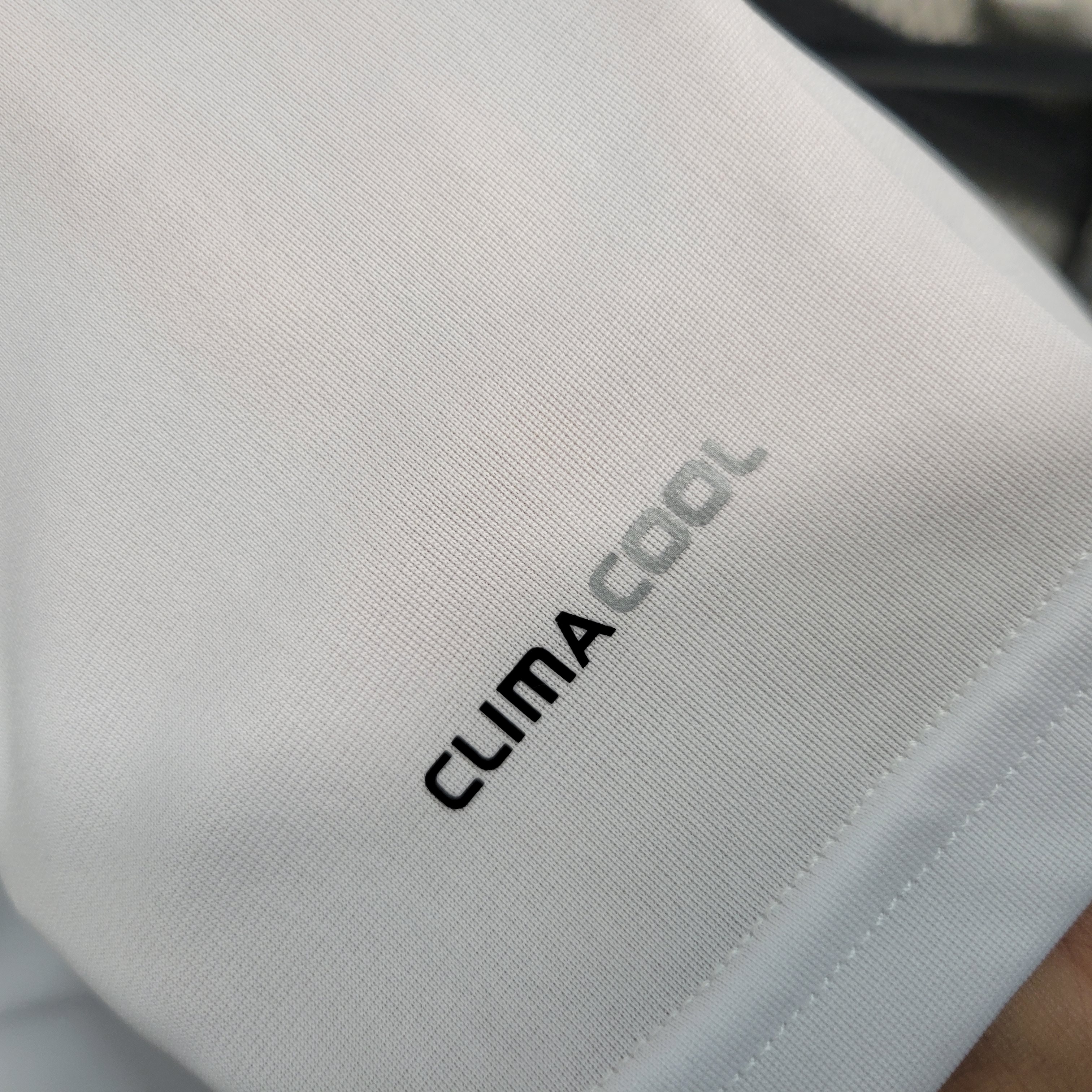 Retro Real Madrid 09-10 Home Stadium Long Sleeve Jersey - Unitedfutballjersey