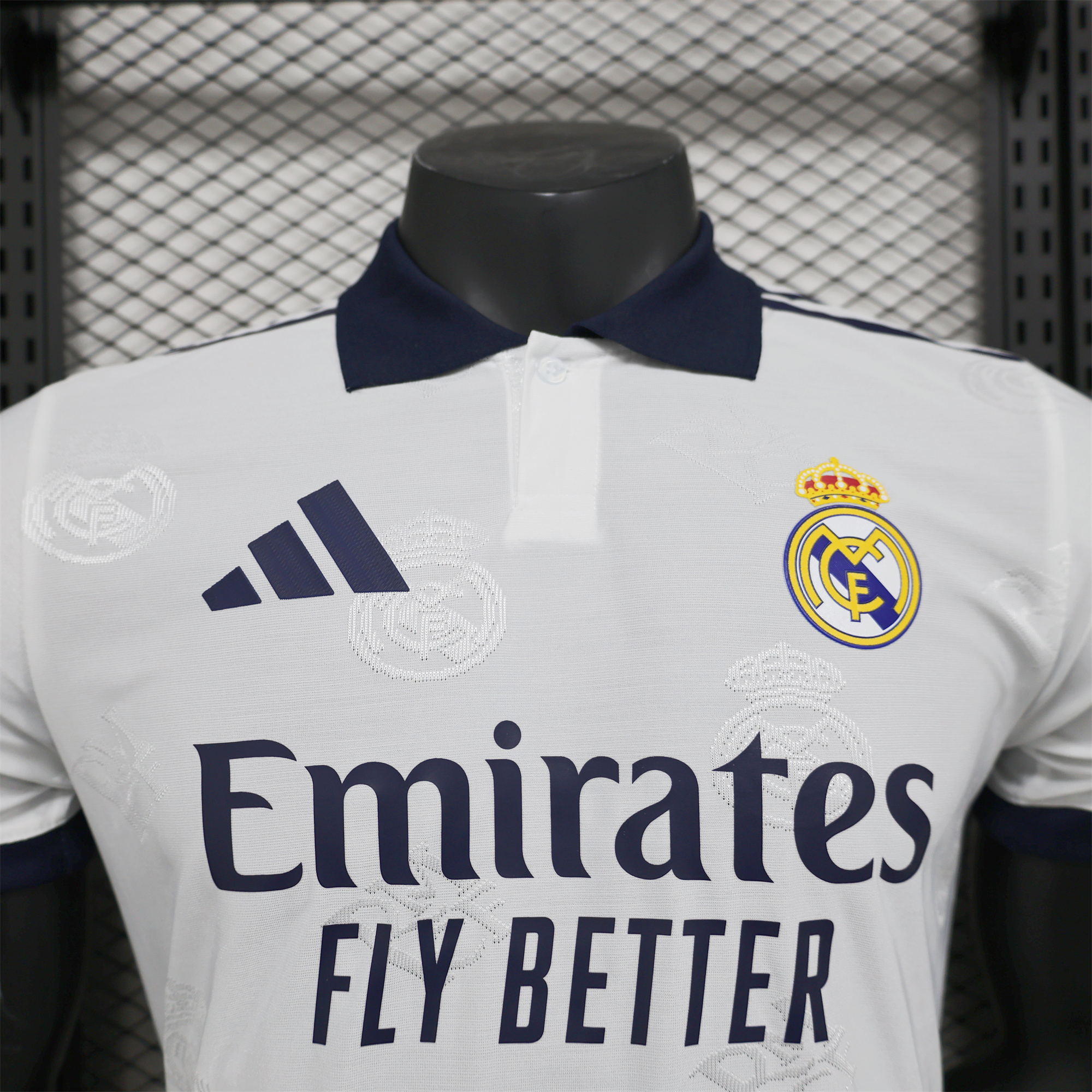 Real Madrid 24-25 White LOGO Special Edition Jersey - Player Version - Unitedfutballjersey