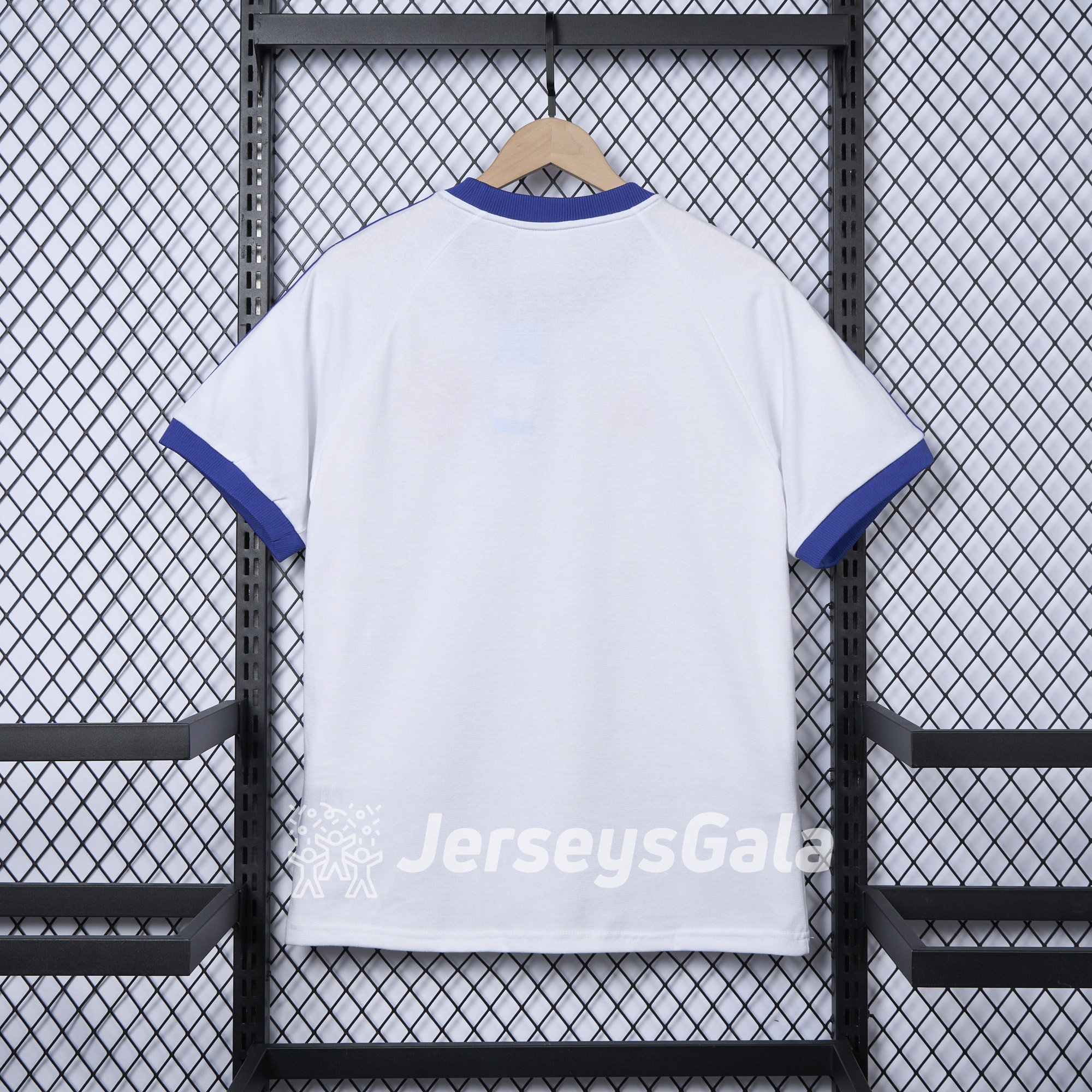 Real Madrid 24-25 Jude Bellingham 3 Stripes Men's T-Shirt - Unitedfutballjersey