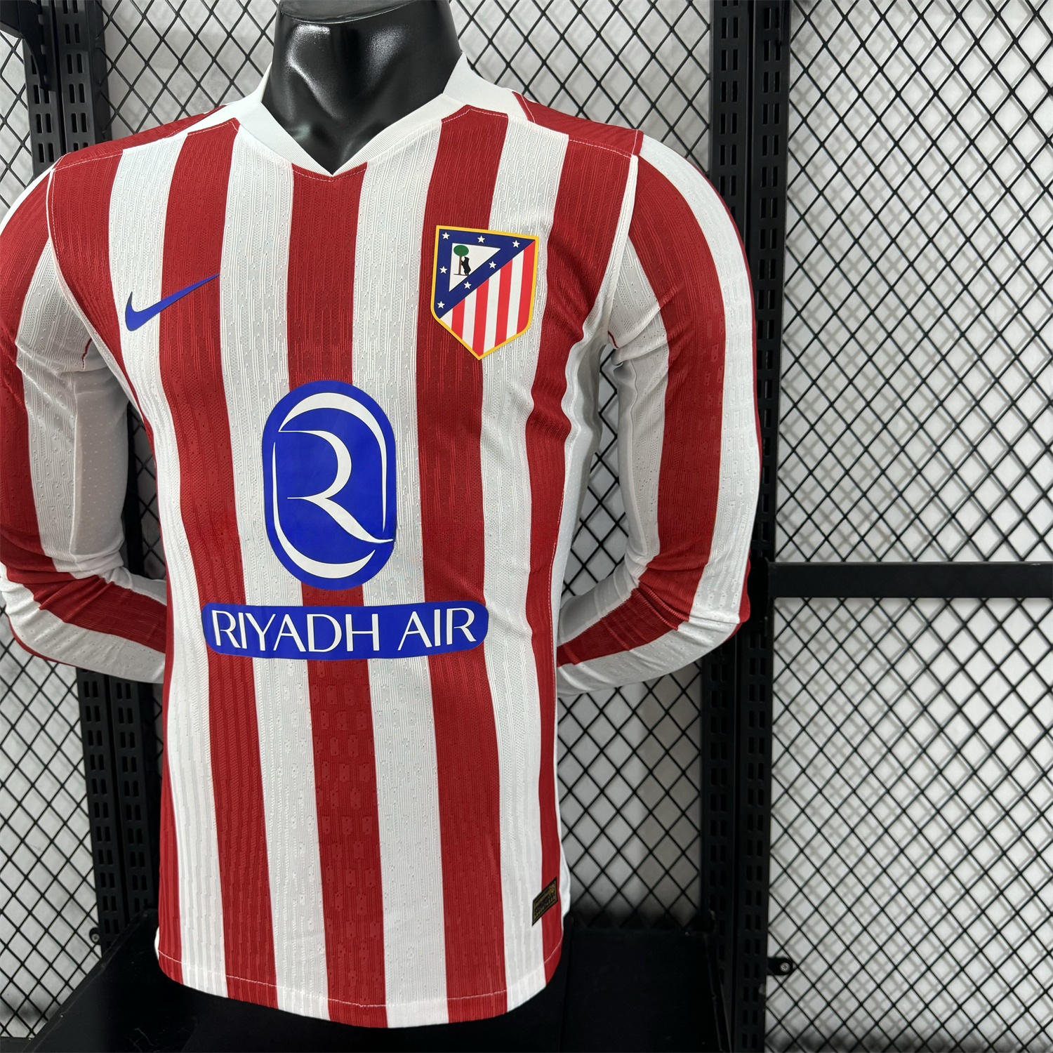 Atletico Madrid 25-26 Home Long Sleeves Jersey - Player Version - Unitedfutballjersey