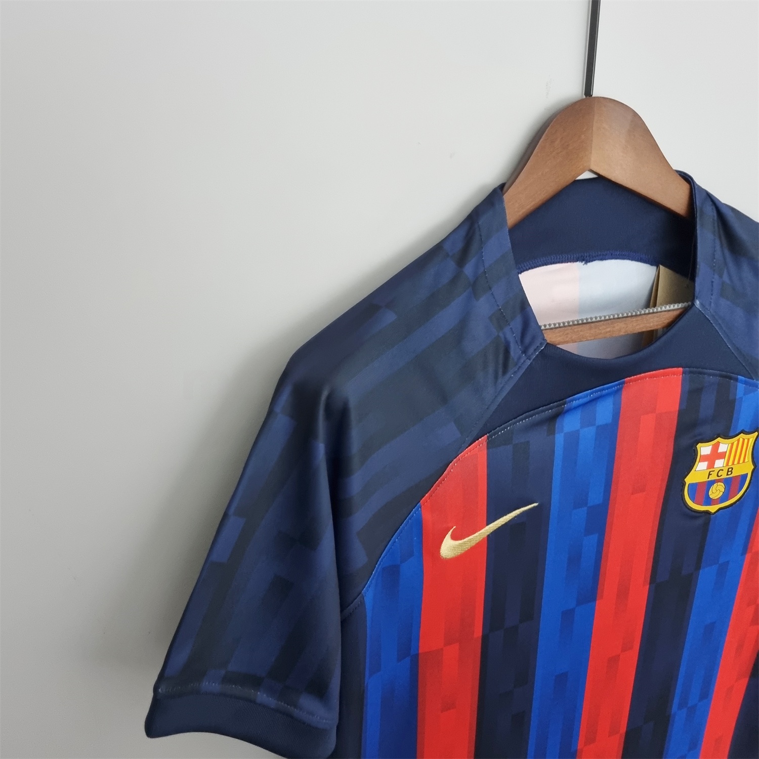 Retro Barcelona 22-23 Home Jersey - Unitedfutballjersey