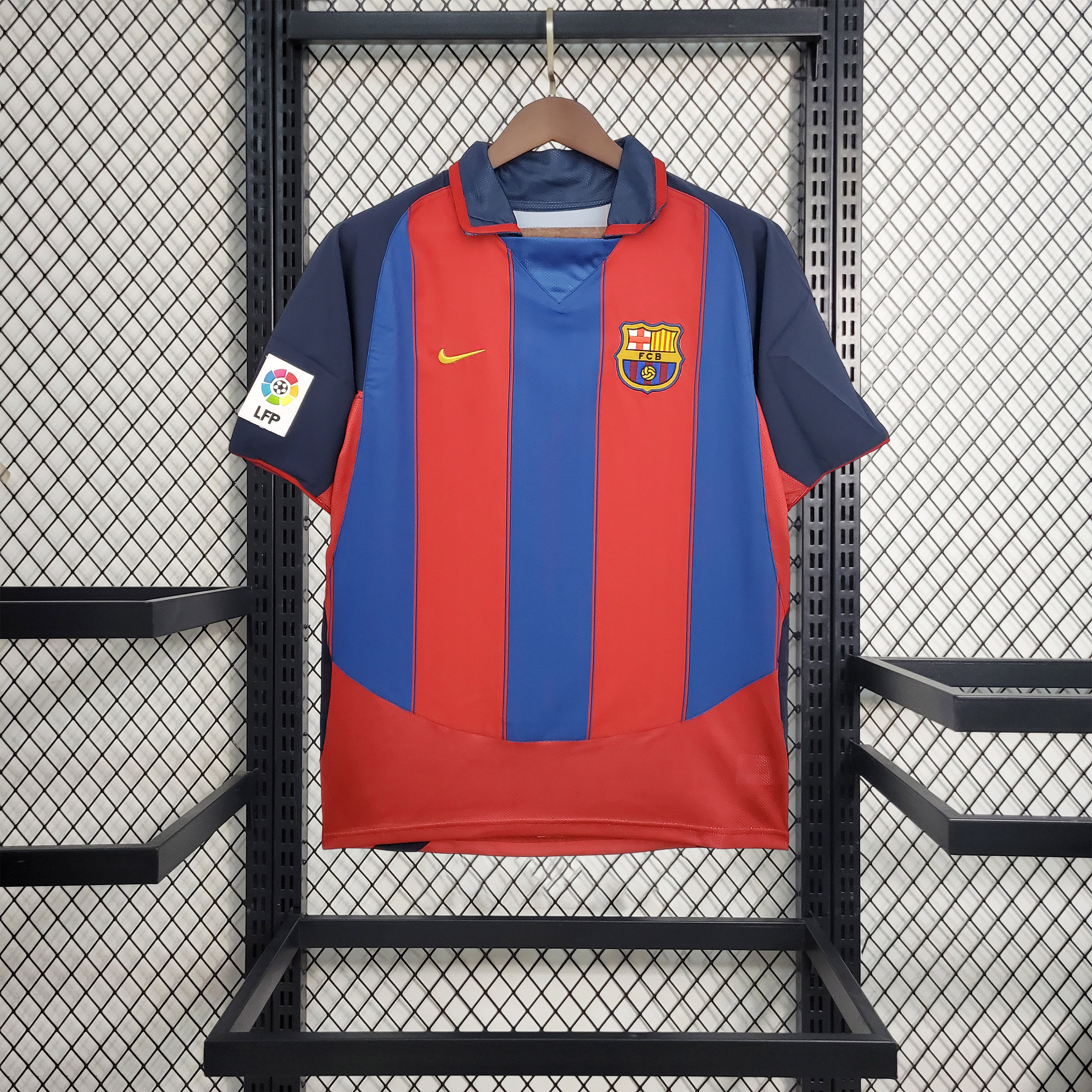 Retro Barcelona 03-04 Home Stadium Jersey - Unitedfutballjersey