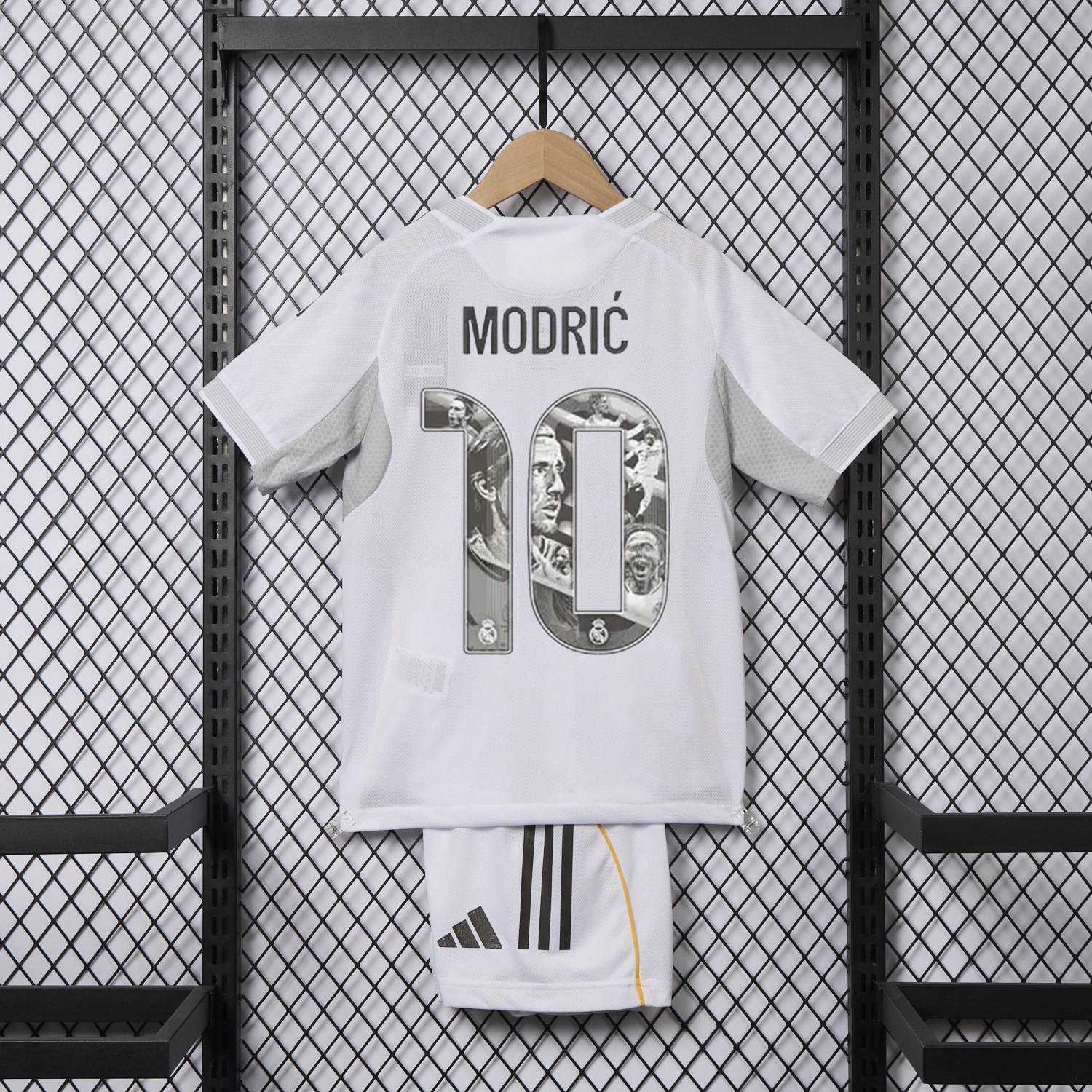 Real Madrid 25-26 Home Modrić Limited Edition Kids Kit - Player Version - Unitedfutballjersey