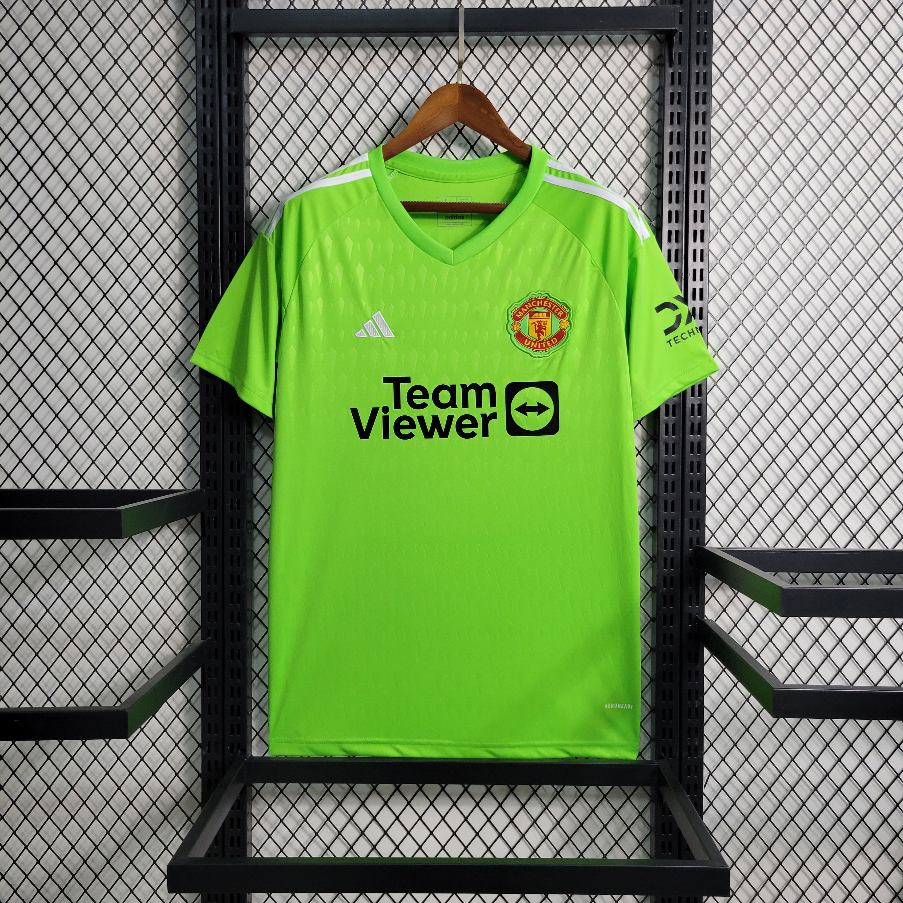 Manchester United 23-24 Green Goalkeeper Jersey - Fans Version - Unitedfutballjersey