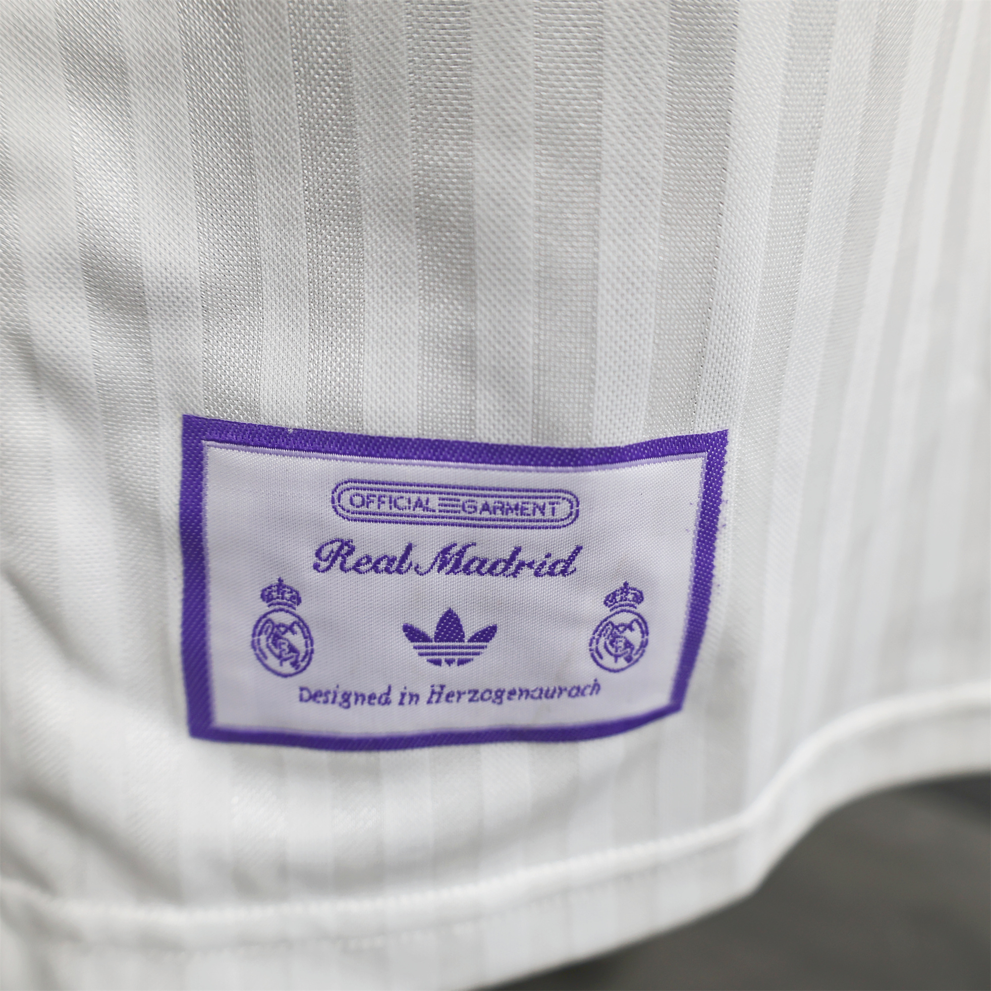 Real Madrid 2025 White Icon Retro Jersey - Player Version - Unitedfutballjersey