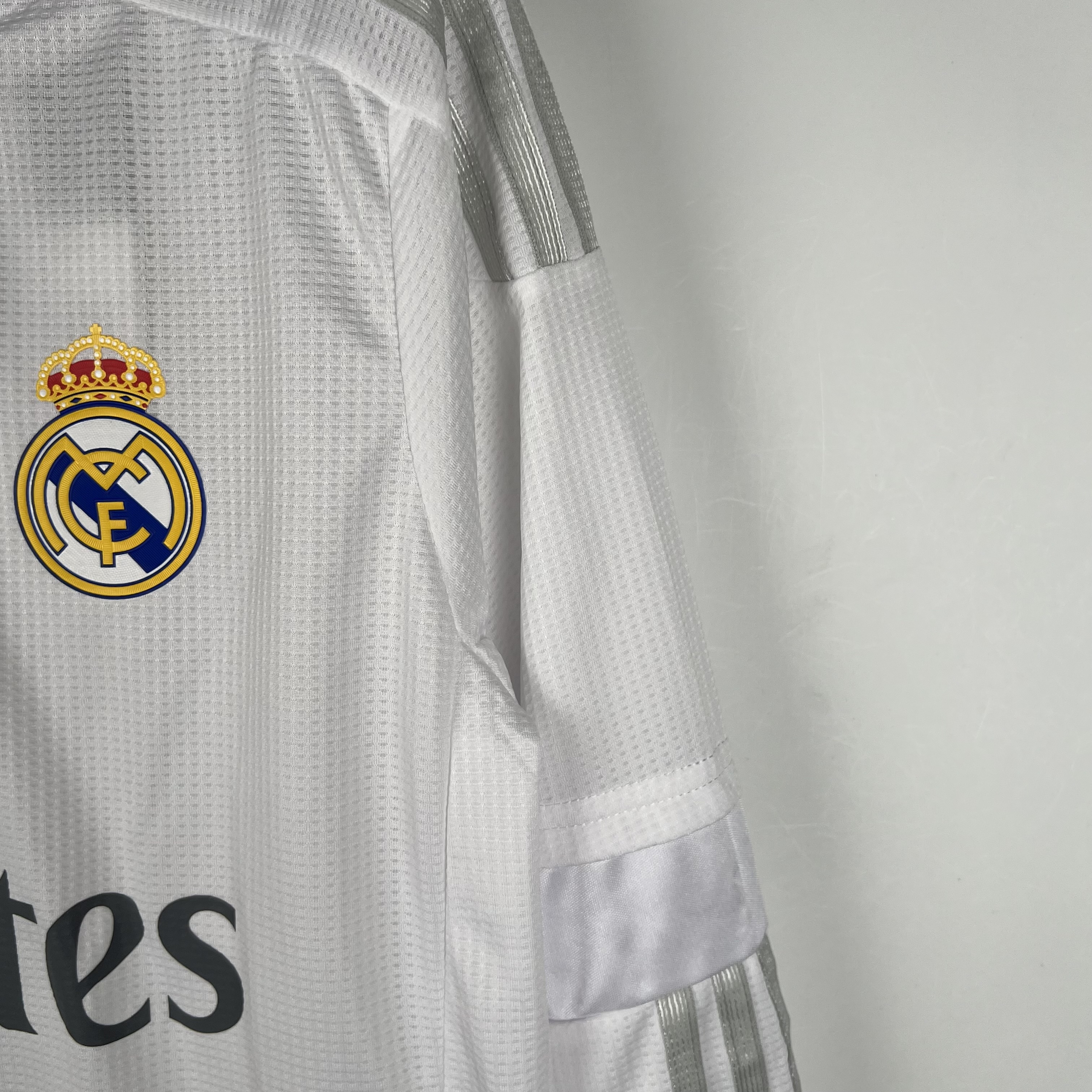 Retro Real Madrid 15-16 Home Stadium Long Sleeve Jersey - Unitedfutballjersey