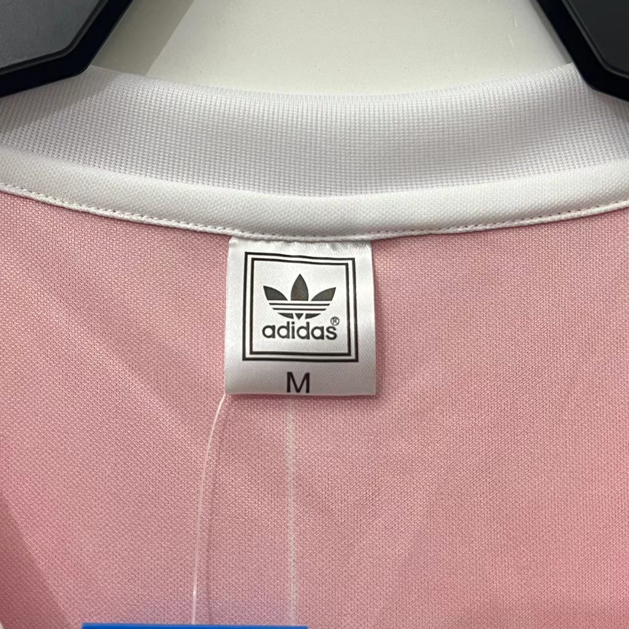 Retro Hamburger SV 83-84 Away Stadium Jersey - Unitedfutballjersey