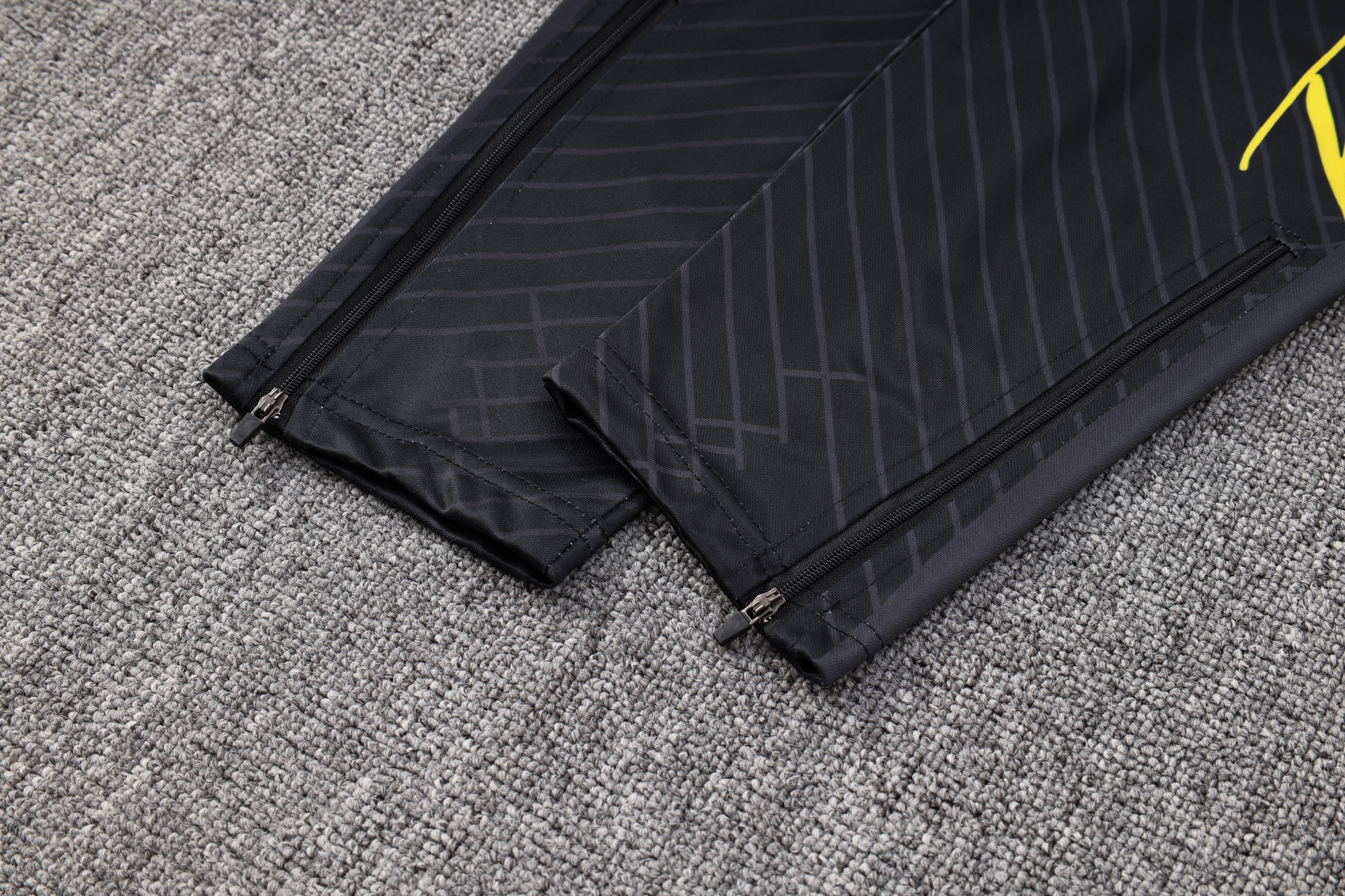 Paris Saint-Germain PSG 23-24 Kids Long Sleeve Training Set White and Golden - Unitedfutballjersey