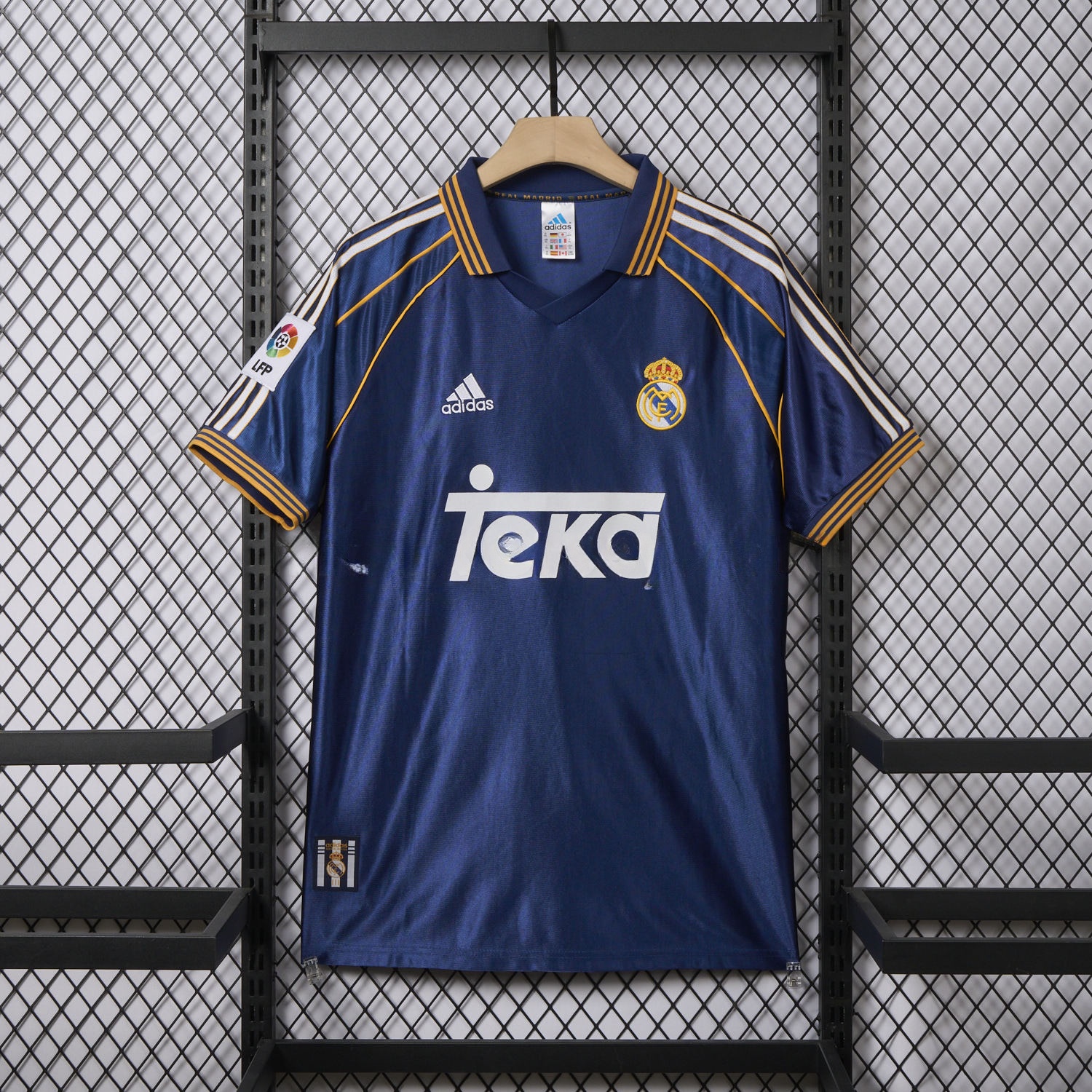 Retro Real Madrid 1998-99 Third Jersey - Unitedfutballjersey