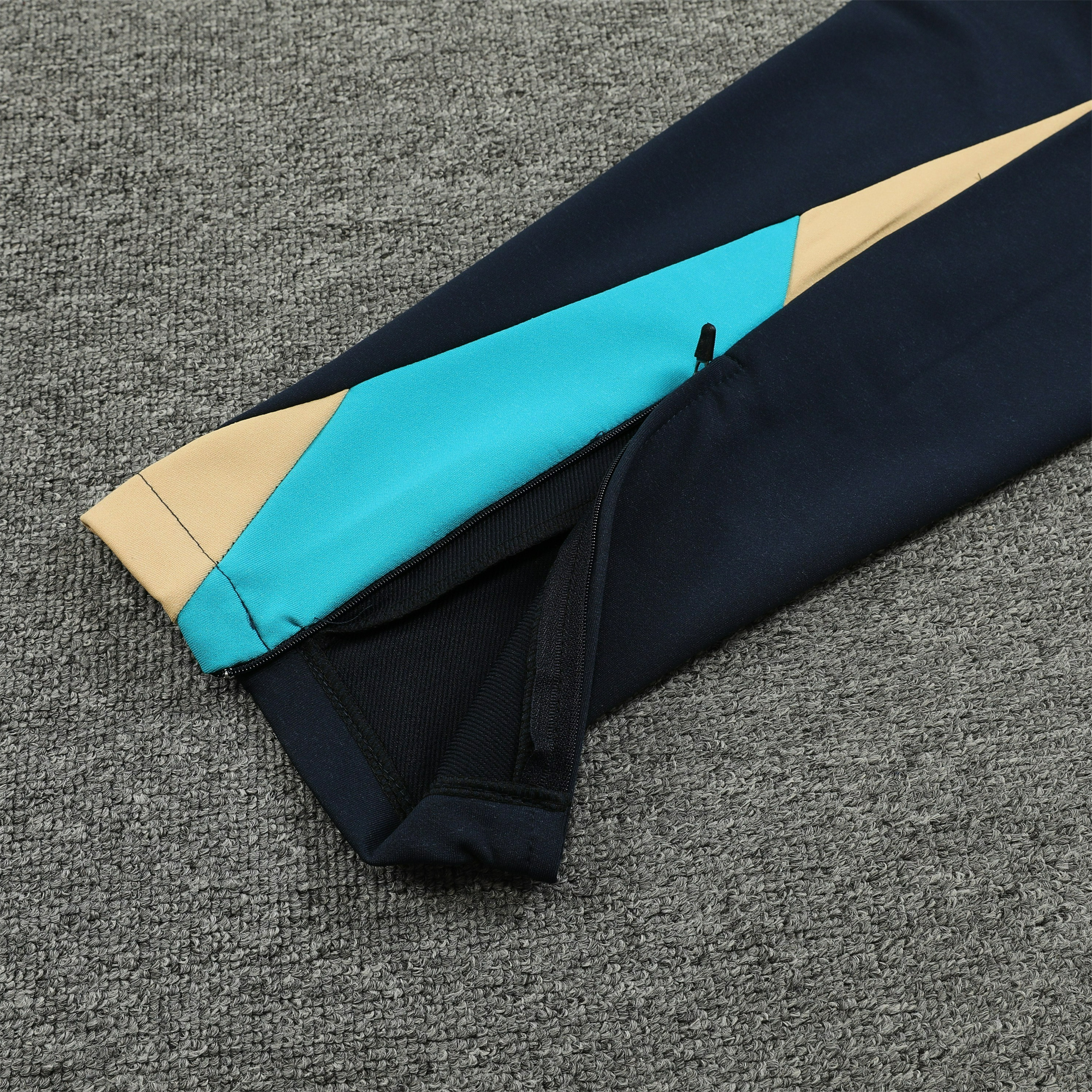 Manchester City 23-24 Men's Training Hoodie + Pants - Unitedfutballjersey