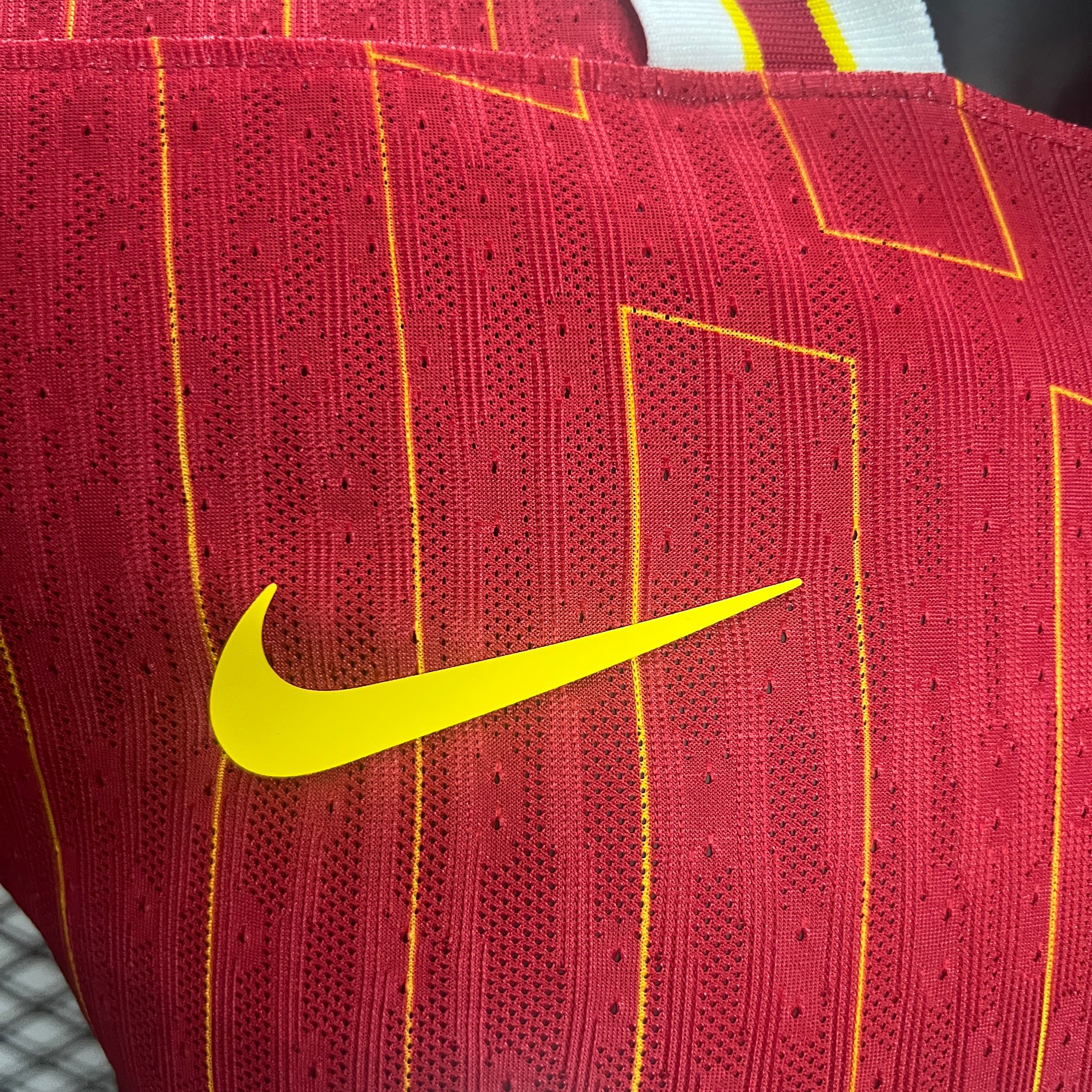 Liverpool 24-25 Home Stadium Jersey - Player Version - Unitedfutballjersey