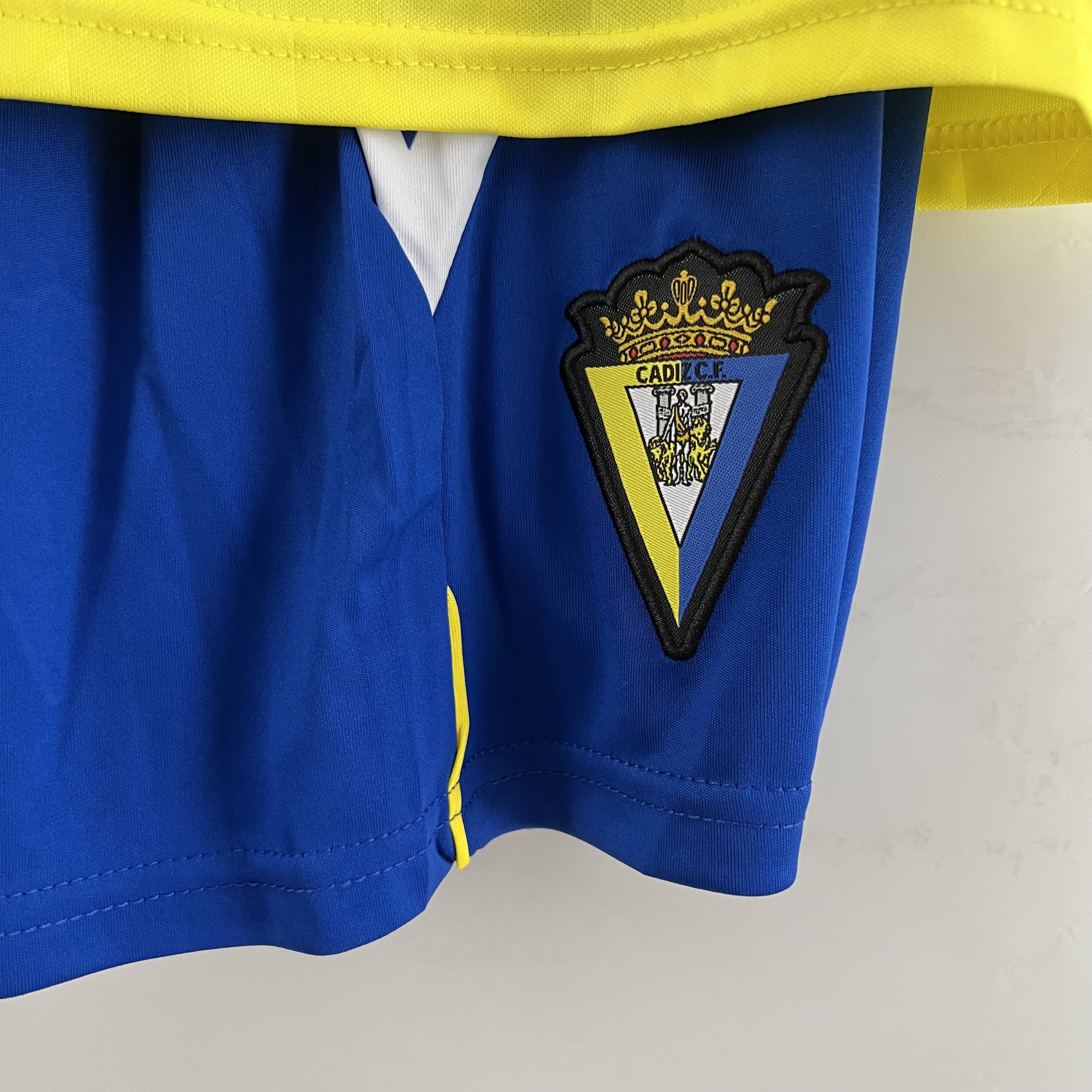 Cádiz 23-24 Home Stadium Kids Kit - Unitedfutballjersey