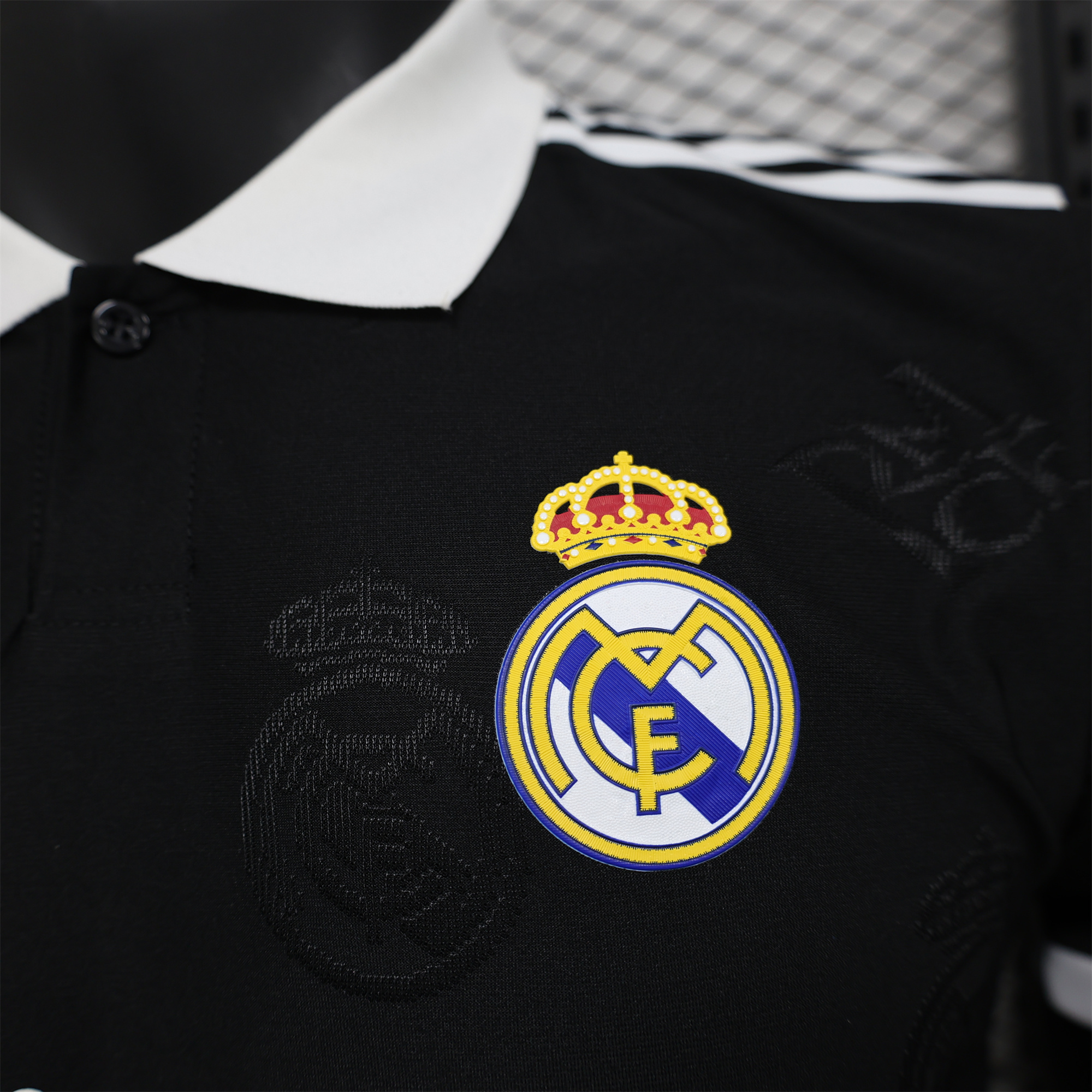 Real Madrid 24-25 Black LOGO Special Edition Jersey - Player Version - Unitedfutballjersey