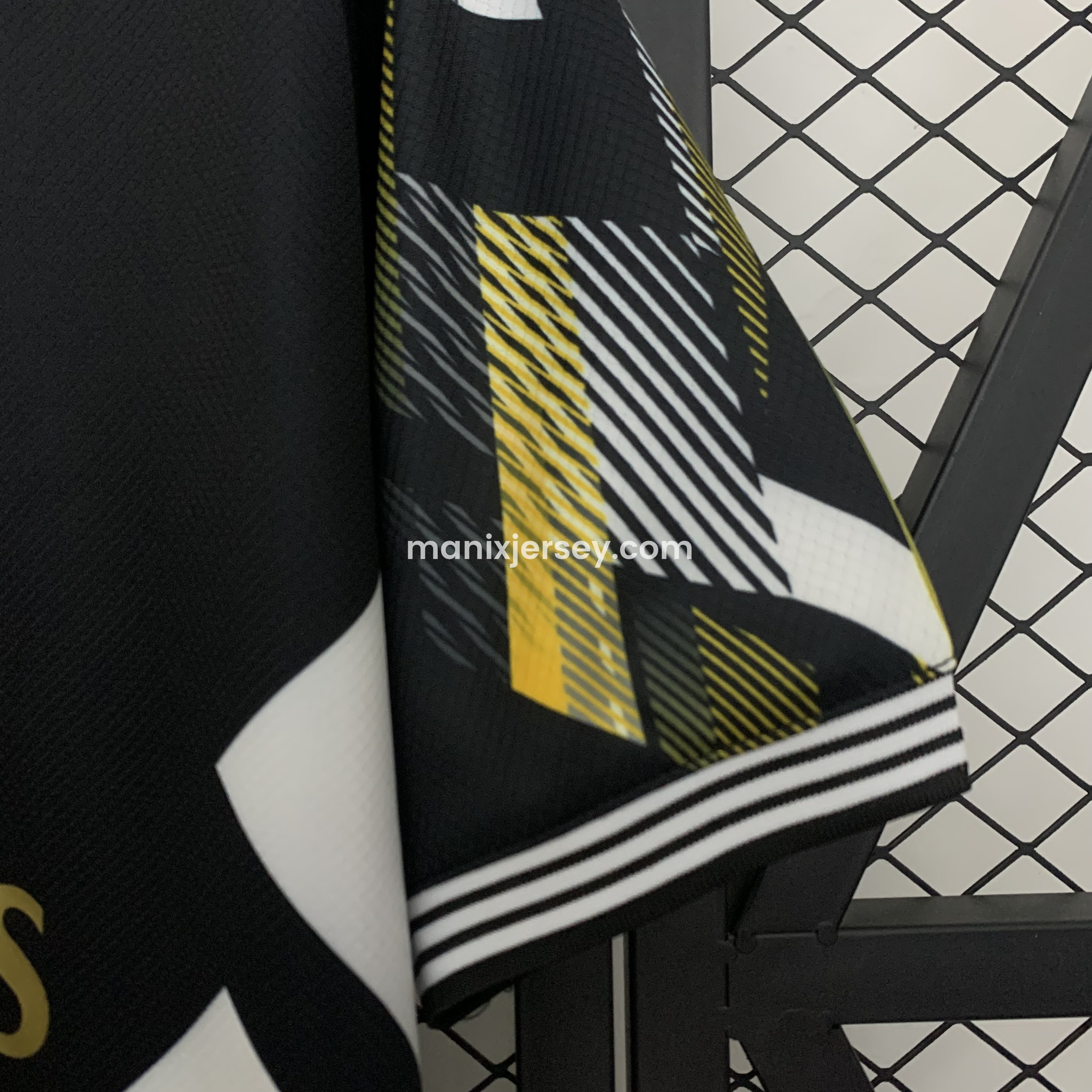 Real Madrid 25-26 Black Gold White Three Bars Jersey - Fans Version - Unitedfutballjersey