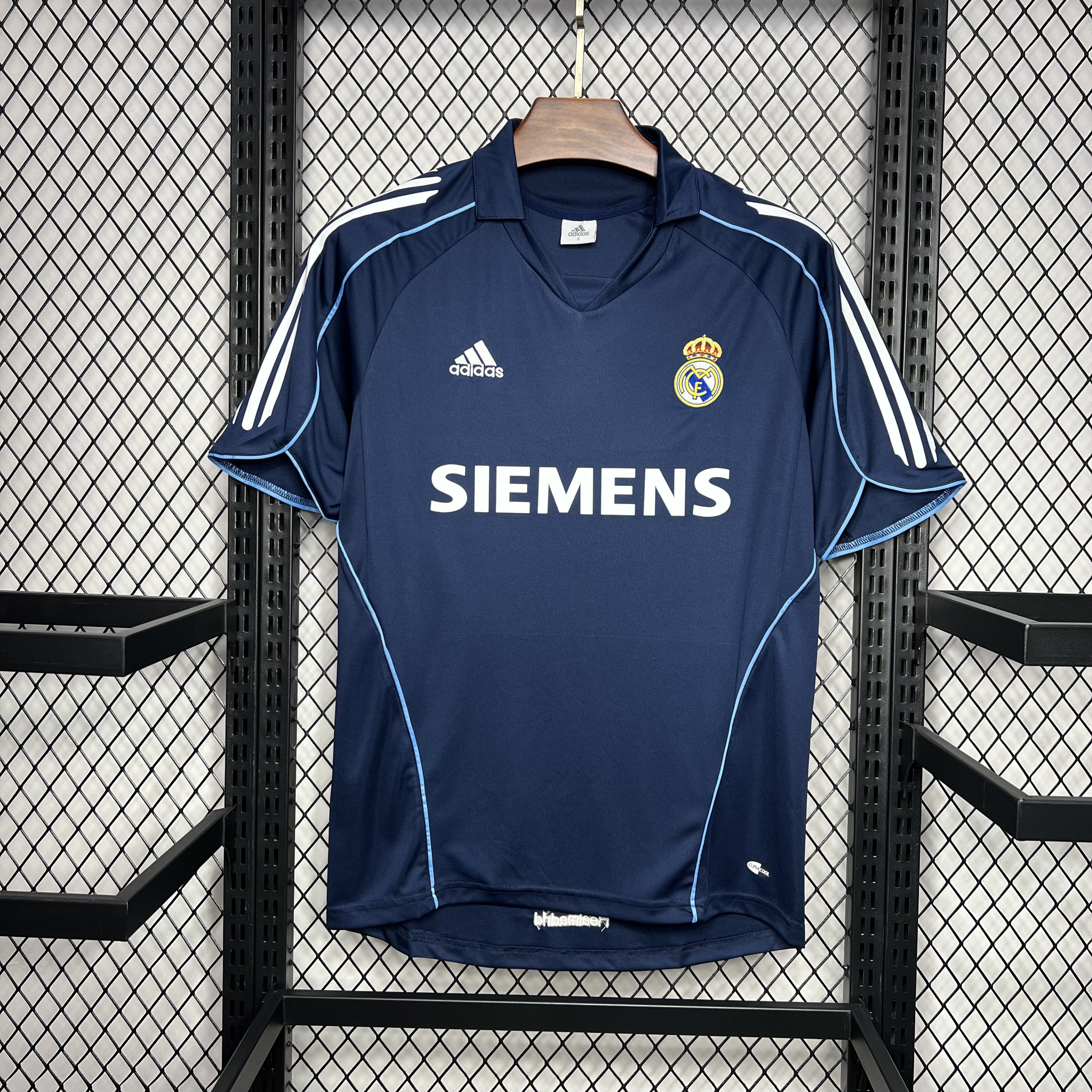 Retro Real Madrid 05-06 Away Jersey - Unitedfutballjersey