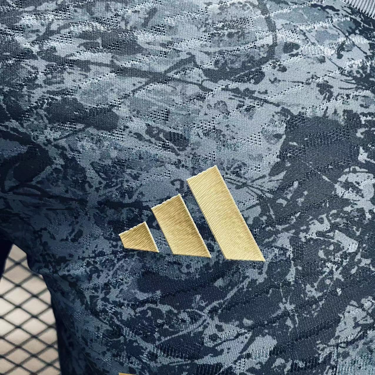 Manchester United 24-25 Blue Special Edition Jersey - Player Version - Unitedfutballjersey