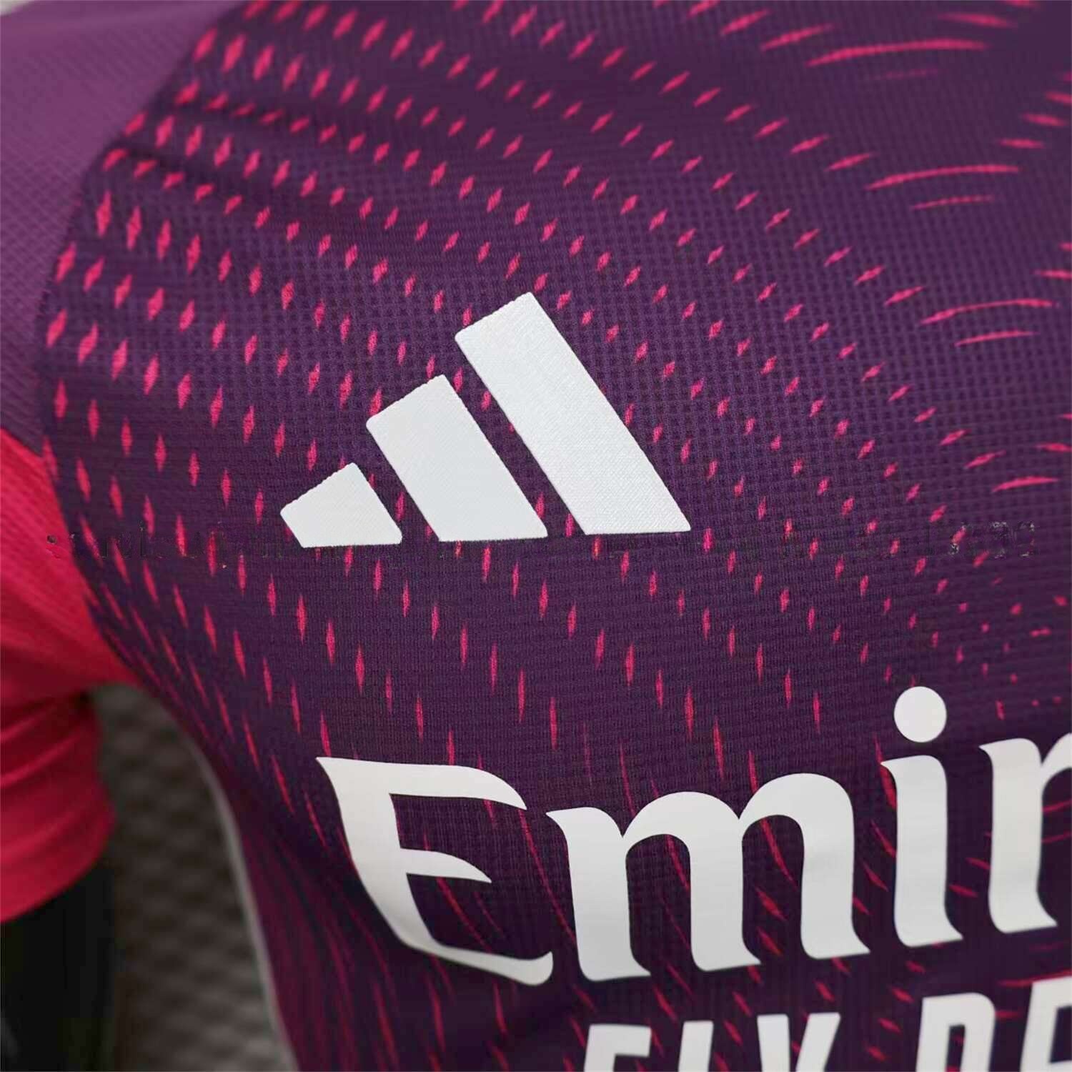 Real Madrid 25-26 Pink Purple Goalkeeper Jersey - Player Version - Unitedfutballjersey