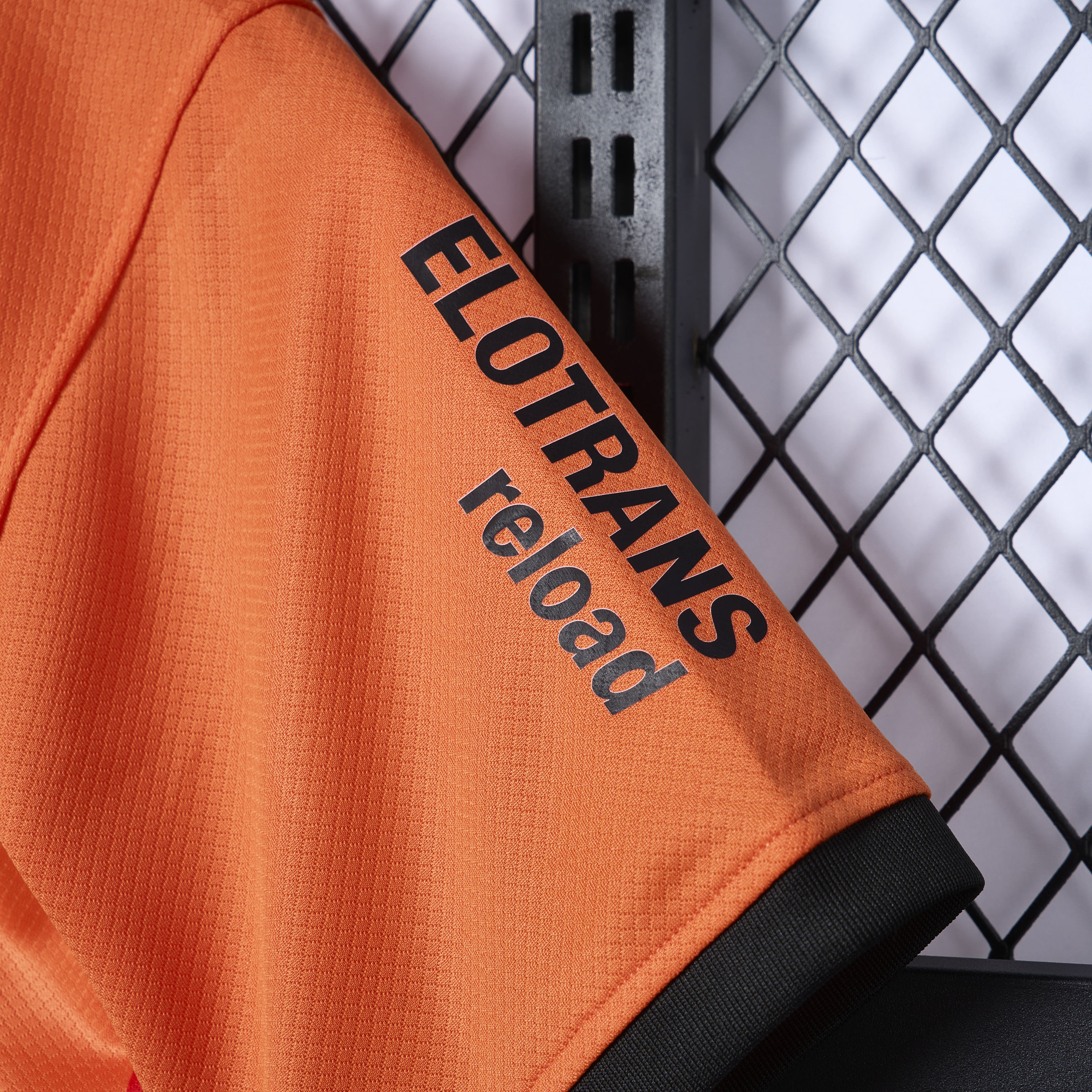 Frankfurt 24-25 Third Jersey - Fans Version - Unitedfutballjersey