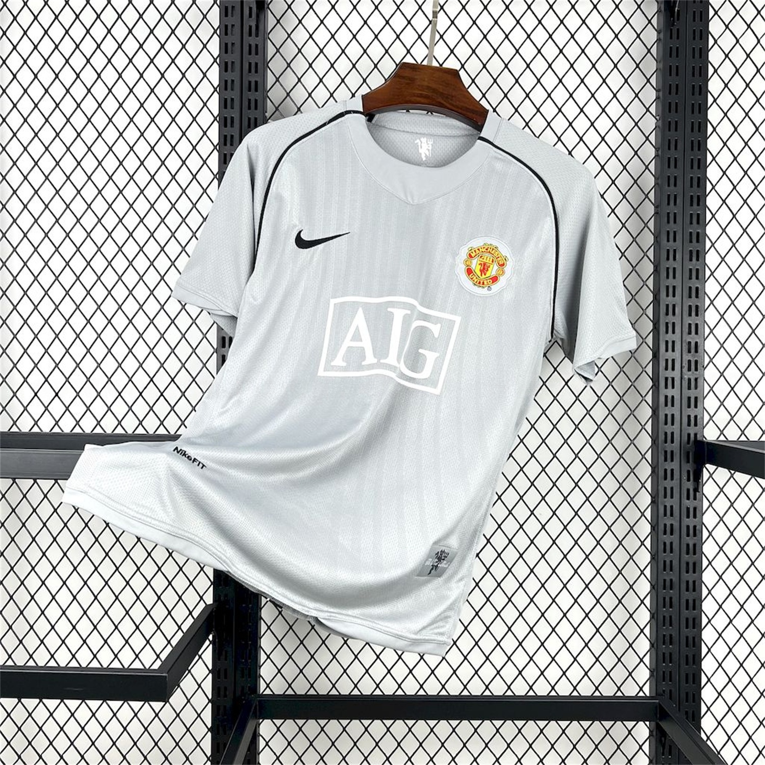 Manchester United Retro 2007-08 Grey Goalkeeper Jersey - Unitedfutballjersey