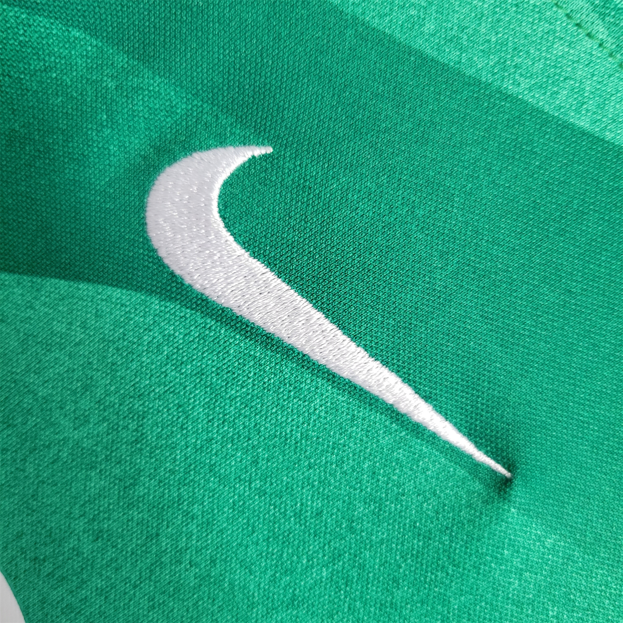 B.A.R.S.A 23-24 Green Goalkeeper Kids Kit - Unitedfutballjersey