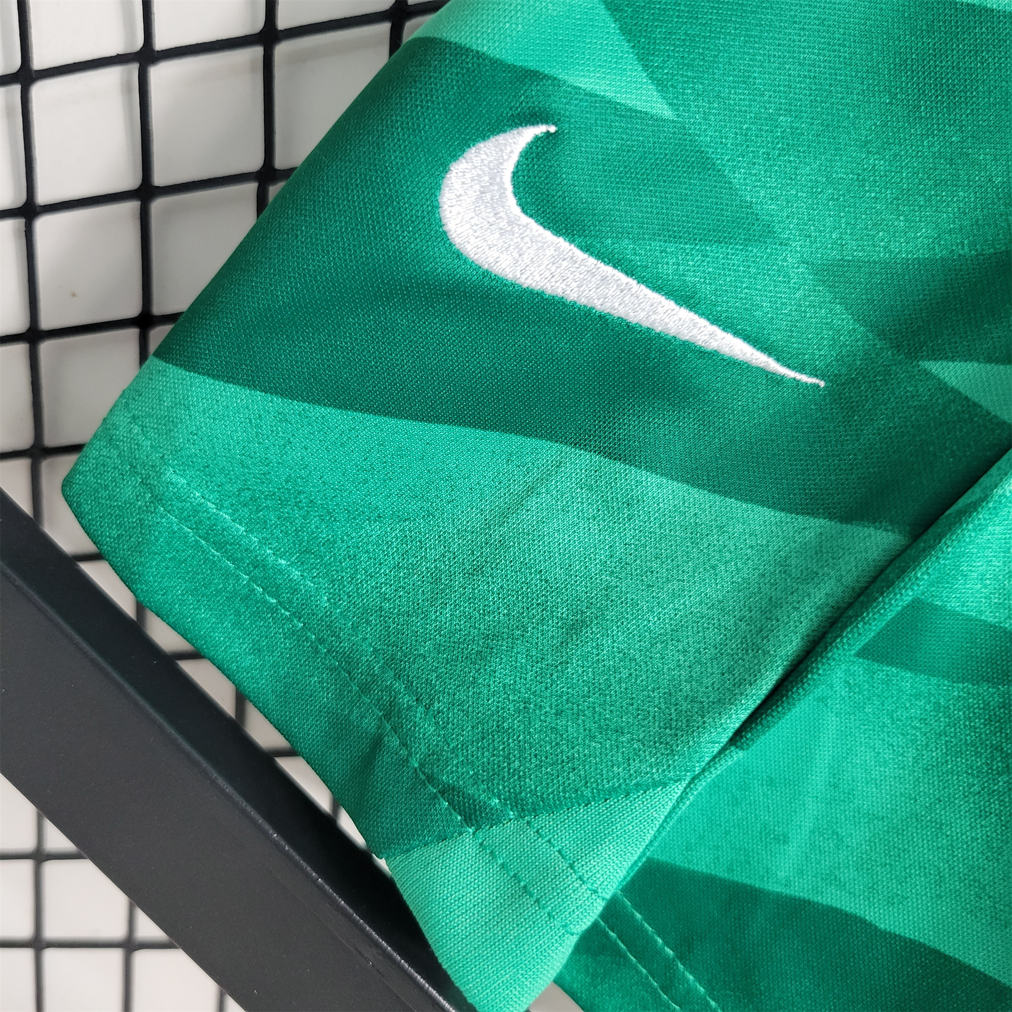 B.A.R.S.A 23-24 Green Goalkeeper Kids Kit - Unitedfutballjersey