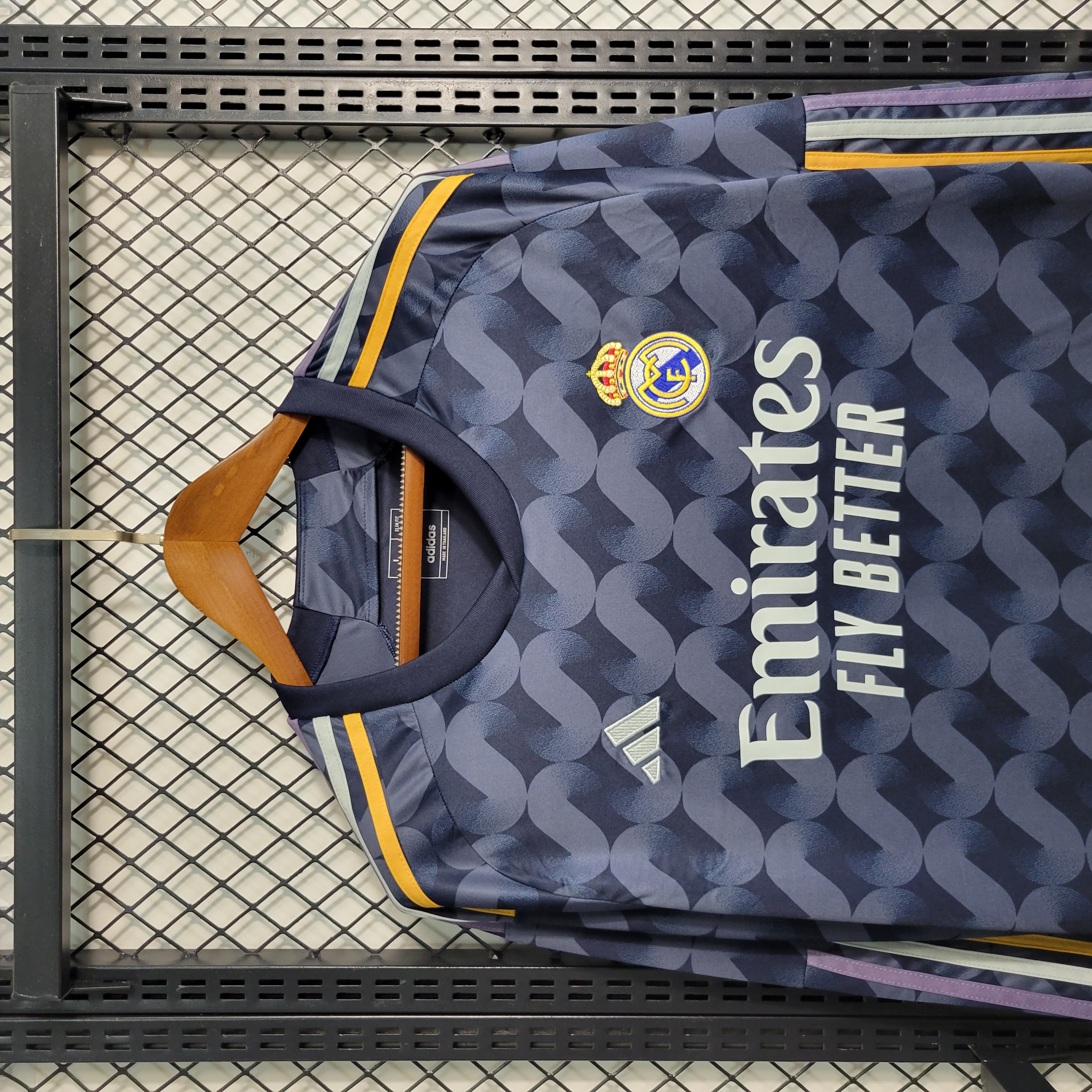 Real Madrid 23-24 Away Long Sleeve Jersey - Fans Version - Unitedfutballjersey