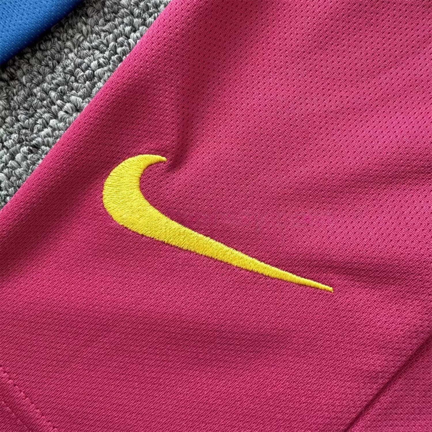 Retro Barcelona 06-07 Home Long Sleeve Kids Kit - Unitedfutballjersey