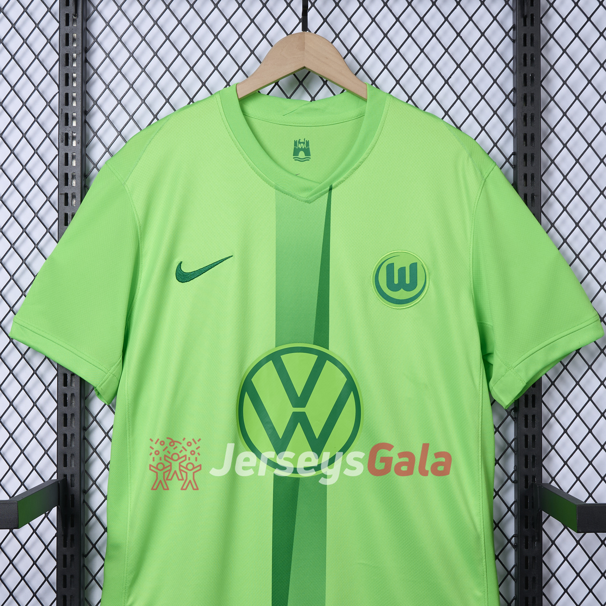 Wolfsburg 24-25 Home Stadium Jersey - Fans Version - Unitedfutballjersey