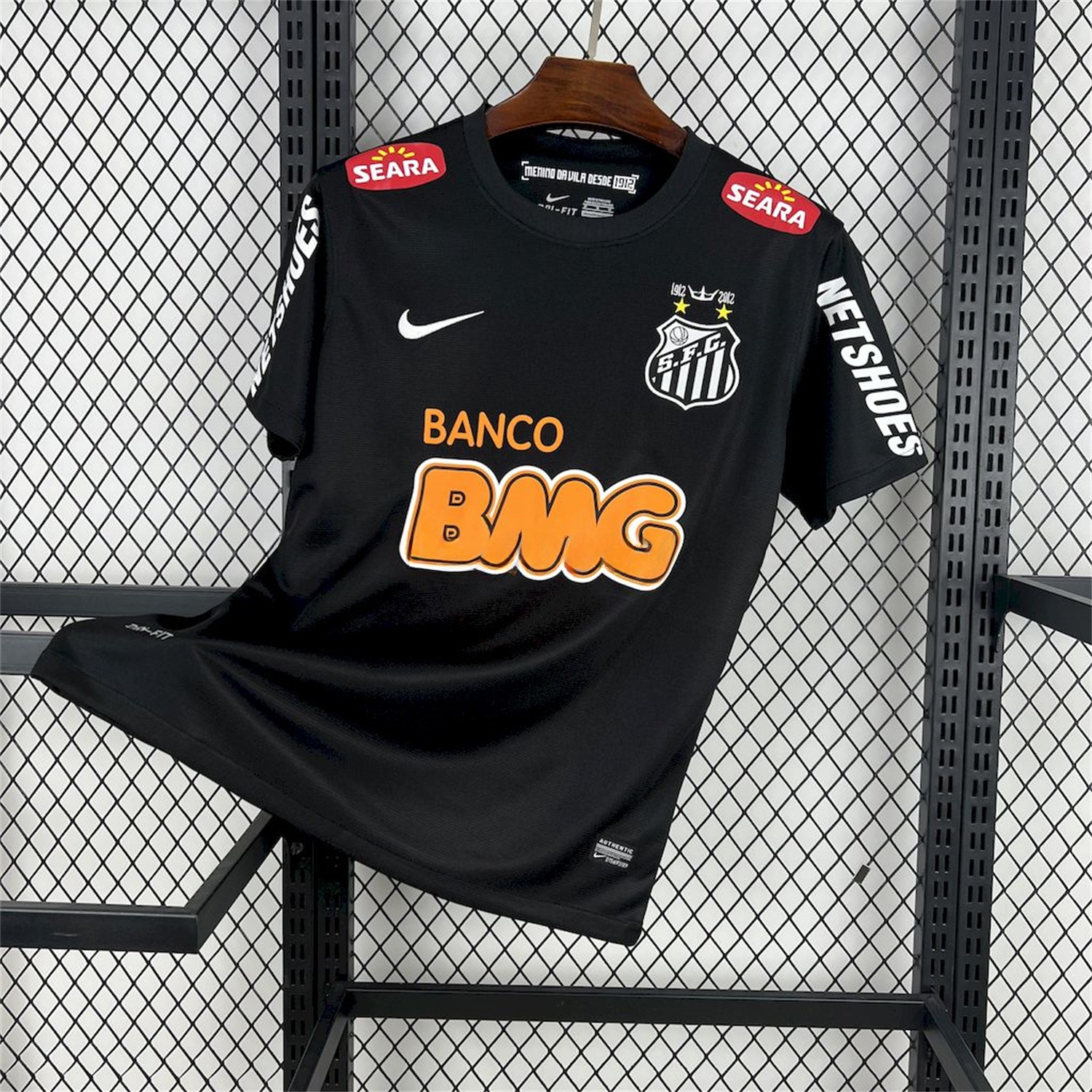 Retro Santos 2011-12 Black Jersey - Unitedfutballjersey