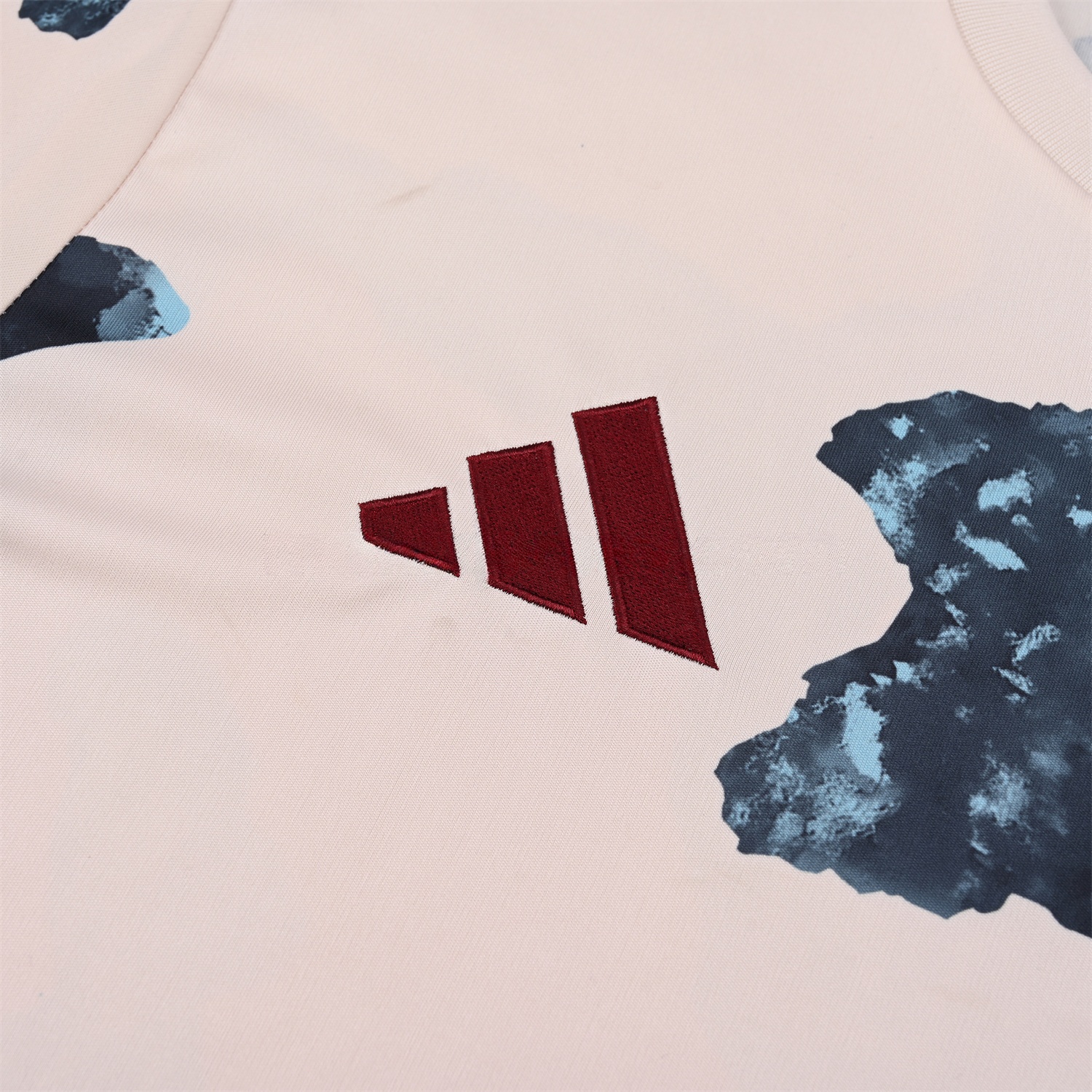 Bayern Munich 24-25 Pre-Match Short-Sleeve Training Set - CamouflageTop & Black Shorts - Unitedfutballjersey