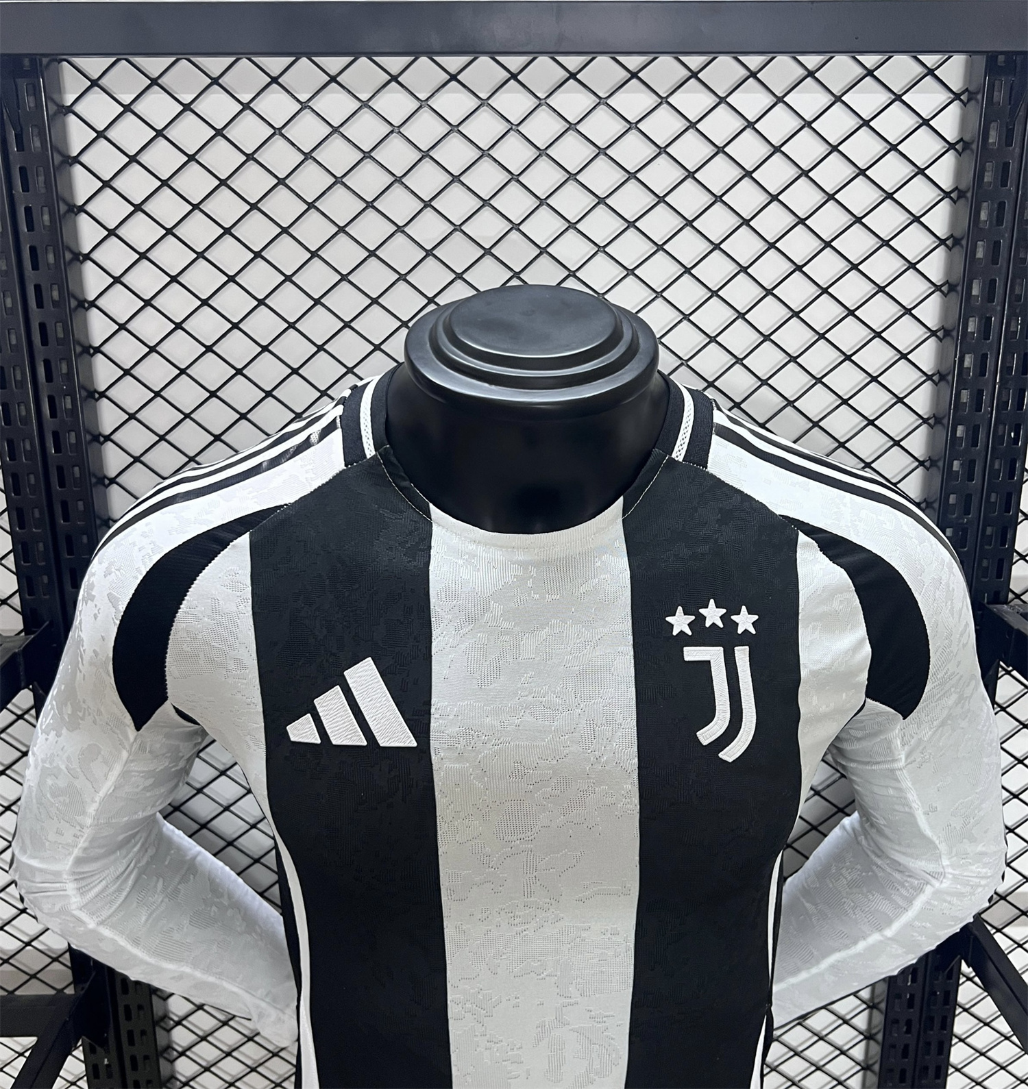 Juventus 24-25 Home Long Sleeve Jersey - Player Version - Unitedfutballjersey