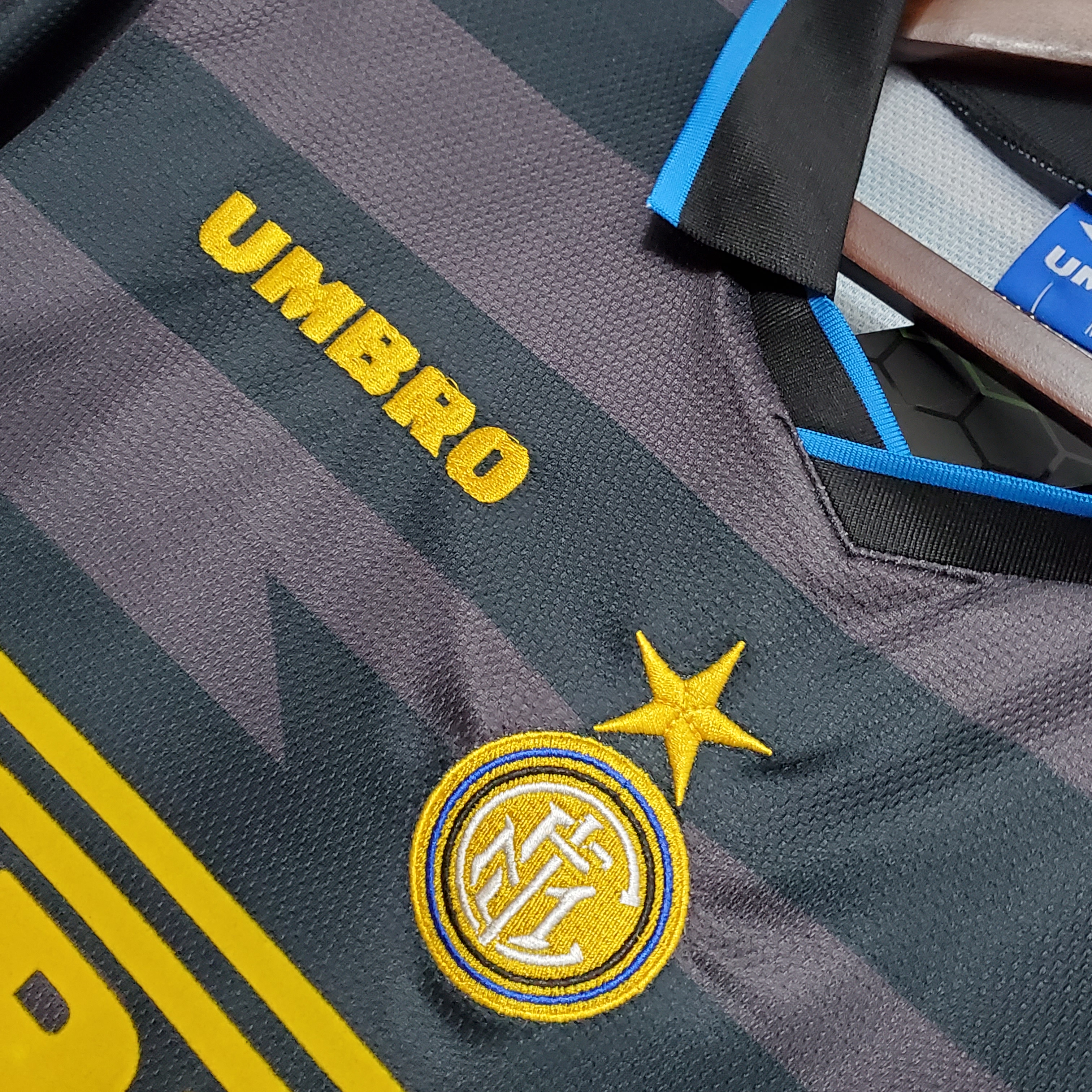 Retro Inter Milan 97-98 Away Stadium Jersey - Unitedfutballjersey
