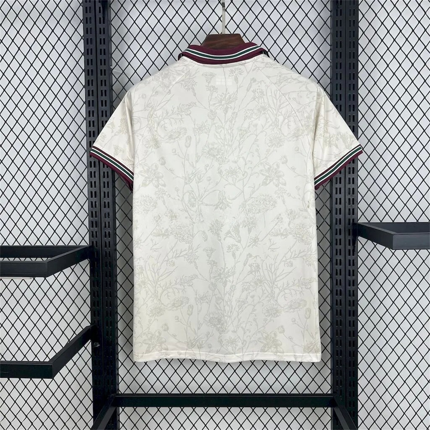 Real Betis 25-26 Green Vertical Stripes with White Flower Pattern Special Jersey - Fans Versione Stripe Special Edition Jersey - Fans Version - Unitedfutballjersey