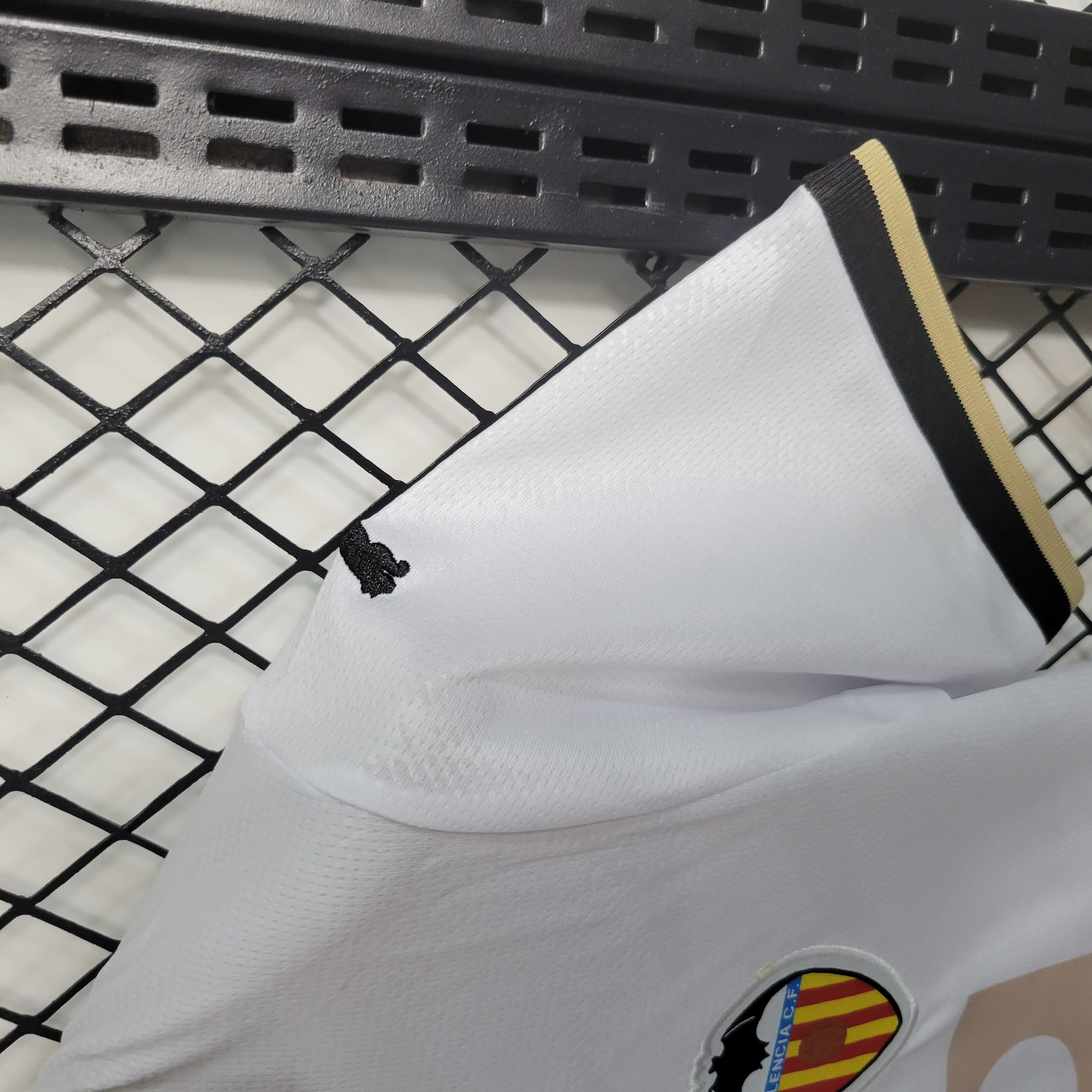 Valencia 23-24 Home Kids Kit - Unitedfutballjersey