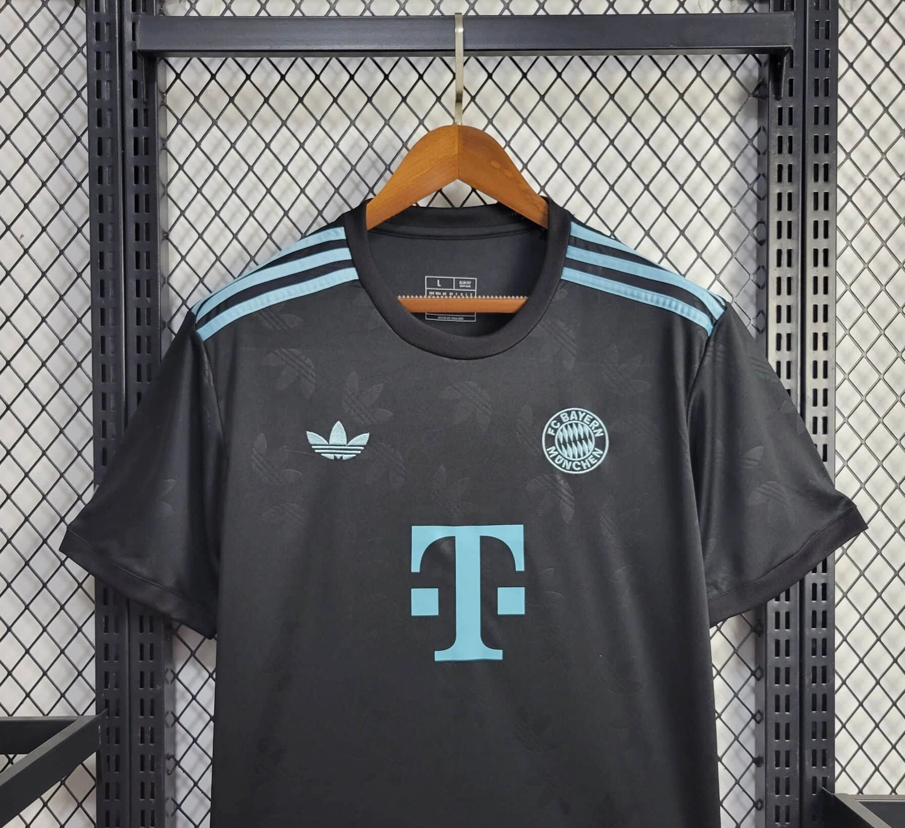 Bayern Munich 24-25 Black Training Jersey - Fans Version - Unitedfutballjersey