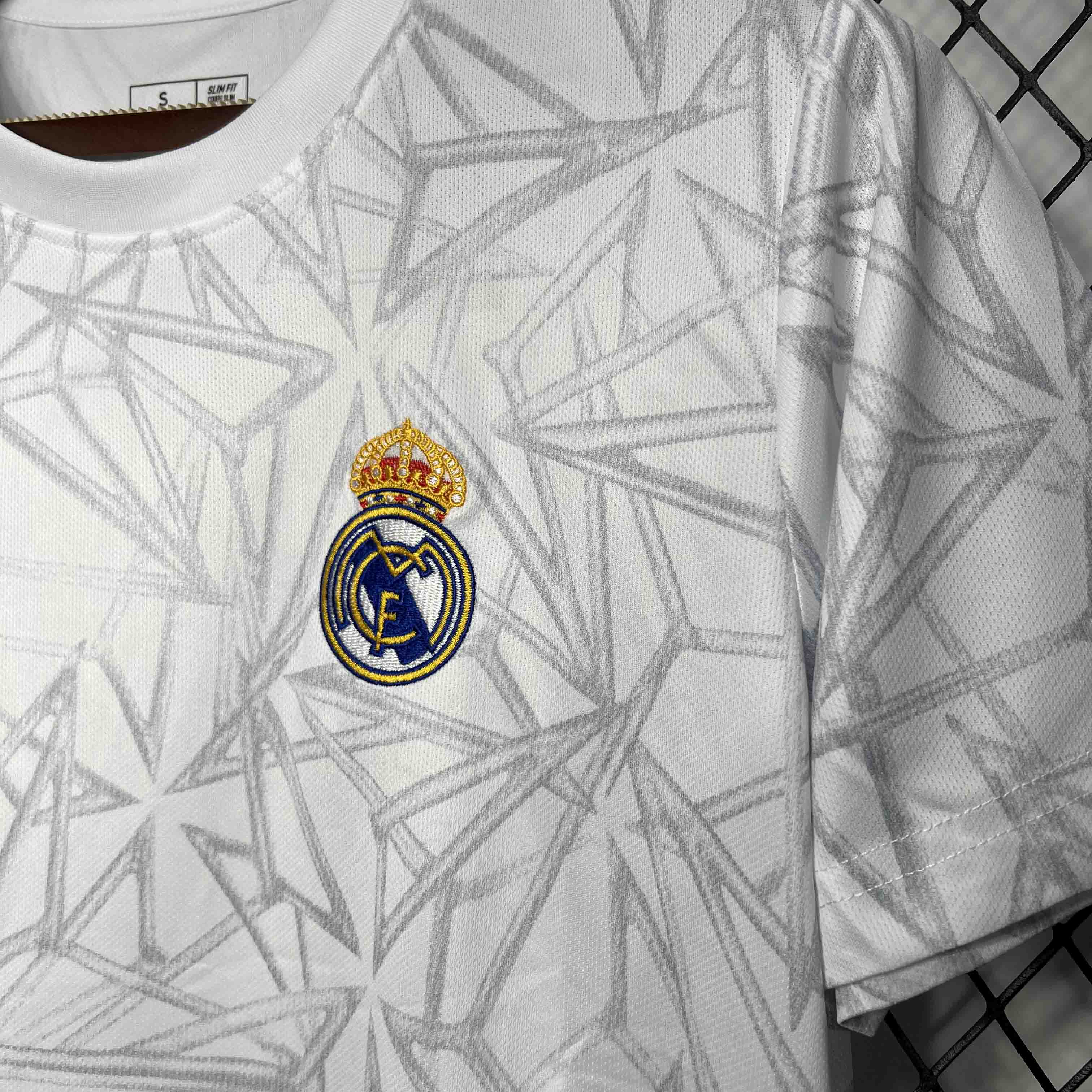 Real Madrid 24-25 Training Jersey - Fans Version - Unitedfutballjersey