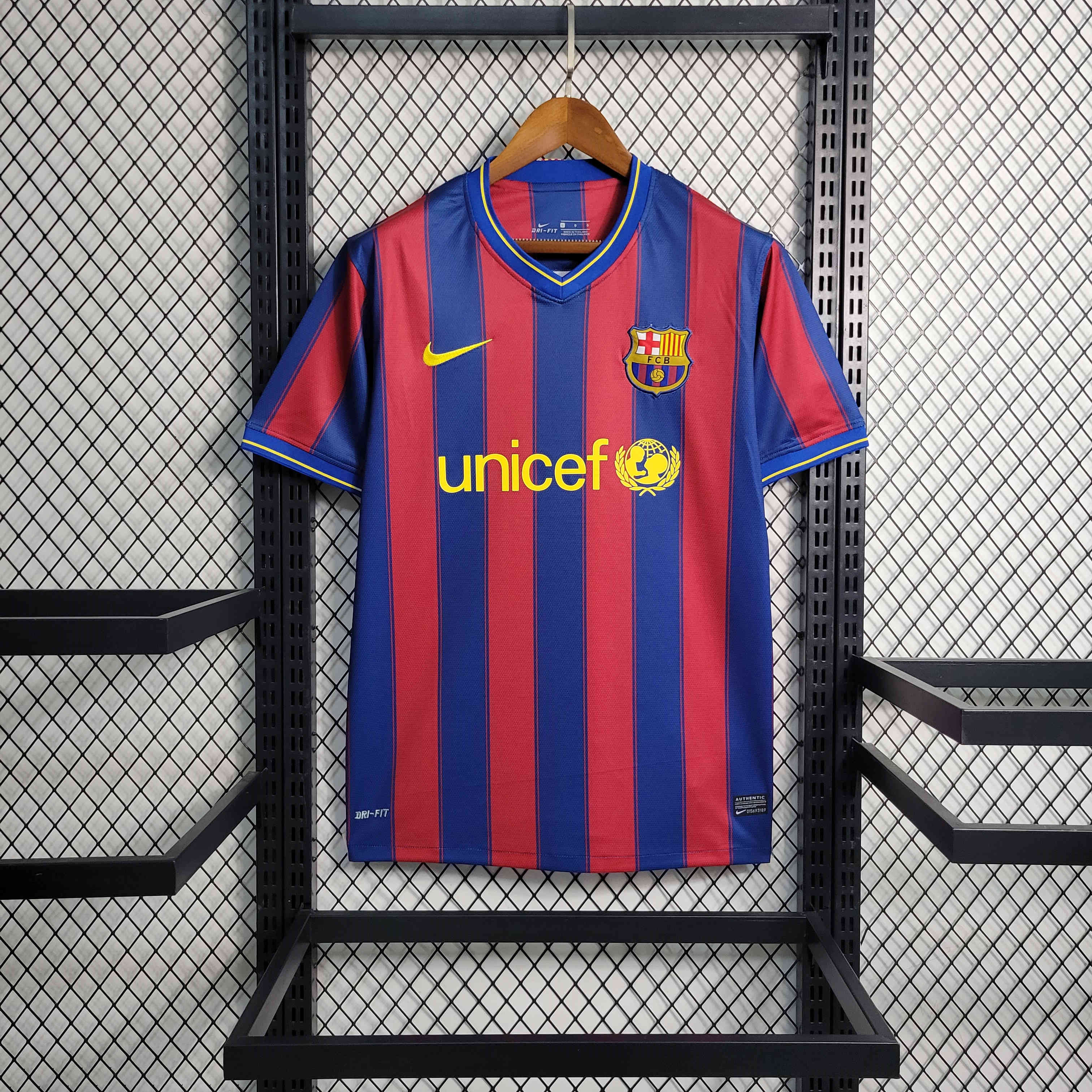 B.A.R.S.A Retro 09-10 Home Stadium Jersey - Unitedfutballjersey