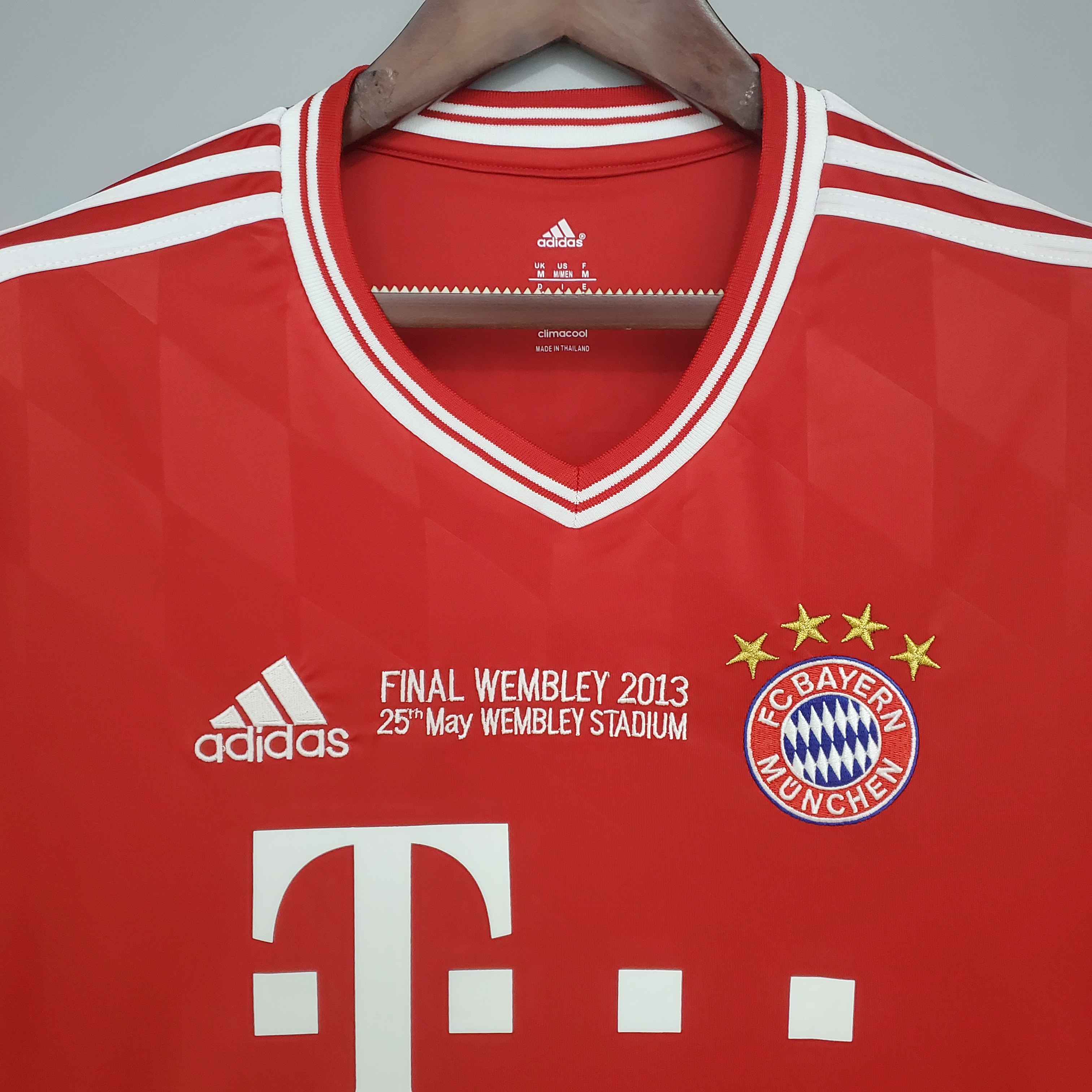 Retro Bayern Munich 13-14 Champions League Final Home Stadium Long Sleeve Jersey - Unitedfutballjersey