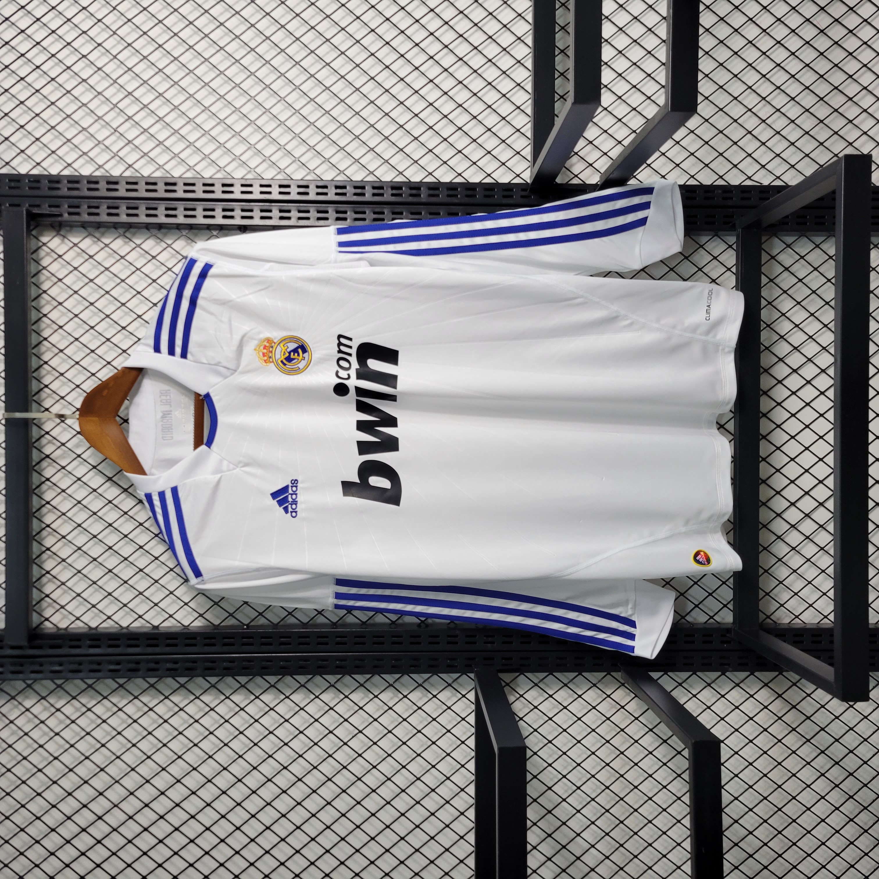 Retro Real Madrid 10-11 Home Stadium Long Sleeve Jersey - Unitedfutballjersey