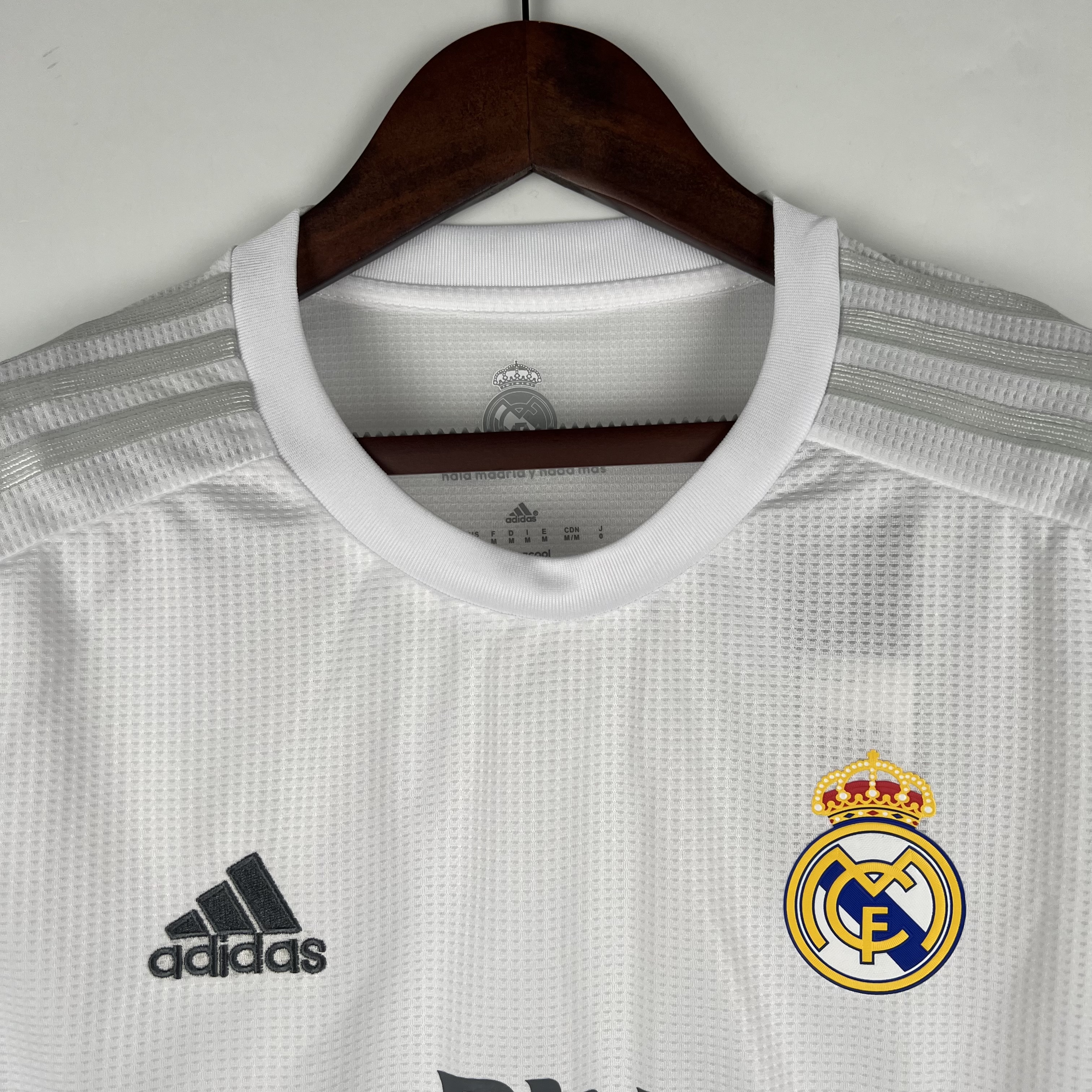 Retro Real Madrid 15-16 Home Stadium Long Sleeve Jersey - Unitedfutballjersey