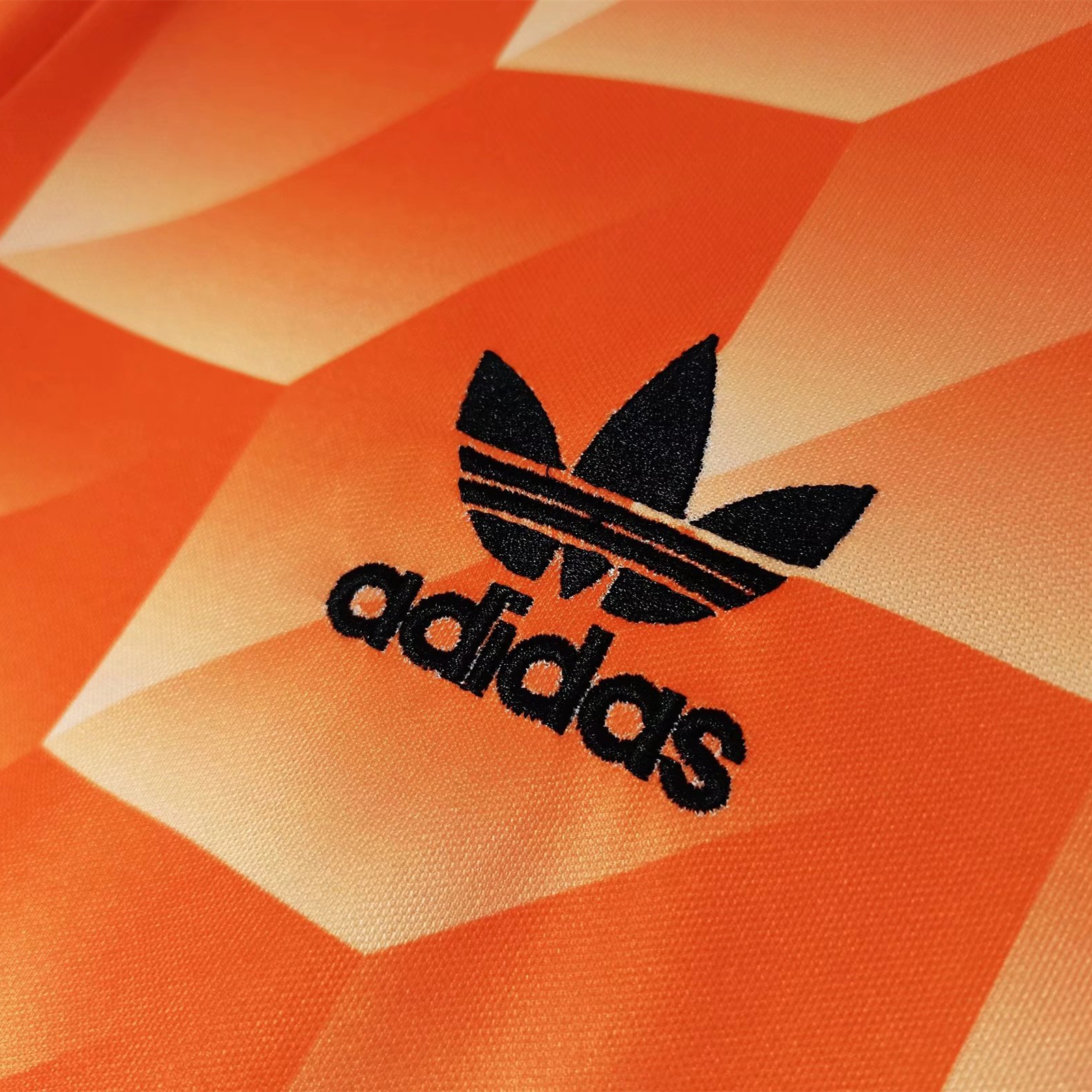 Retro Netherlands 1988 Orange Training Jersey - Unitedfutballjersey