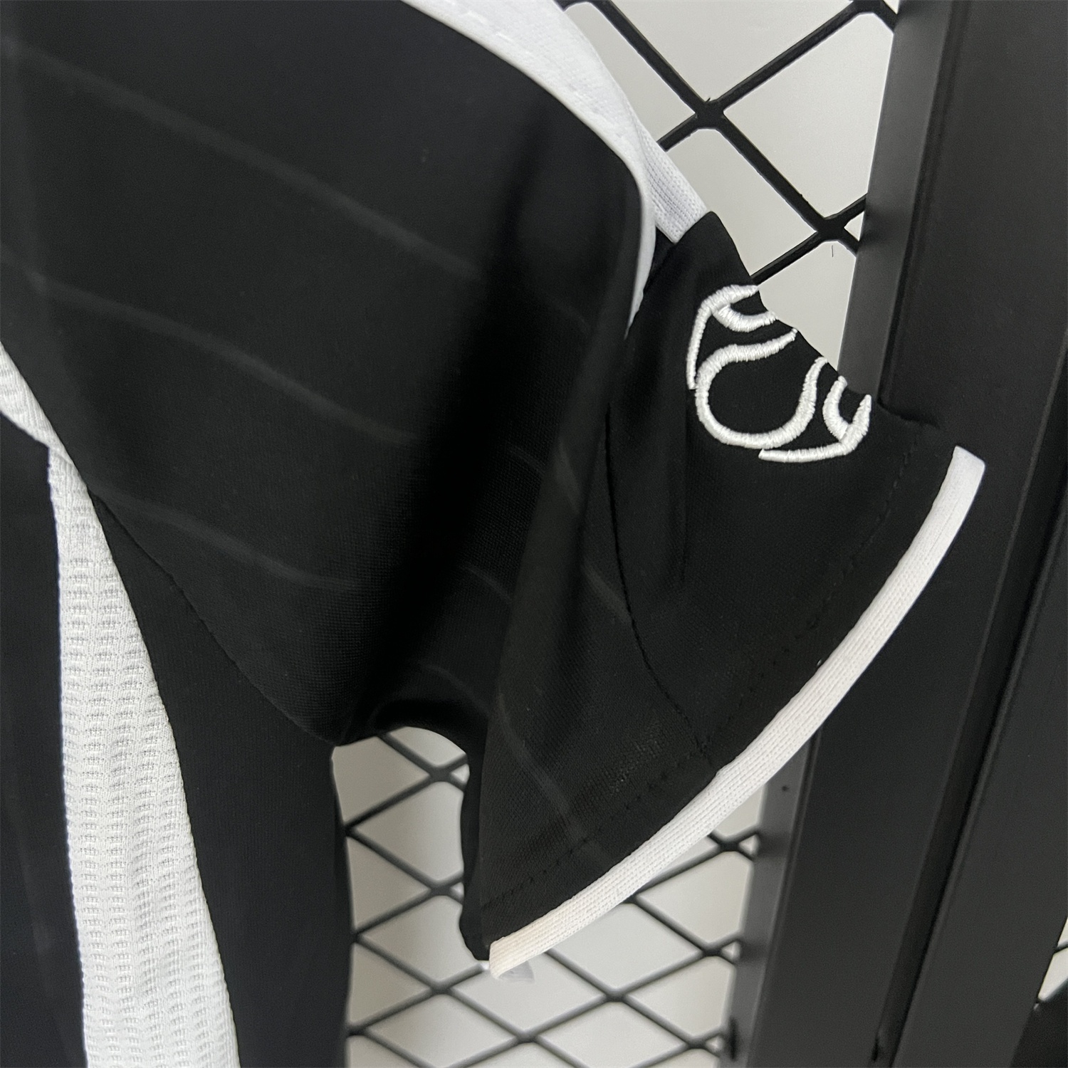 Retro Real Madrid 2006-07 Away Kids Kit - Unitedfutballjersey