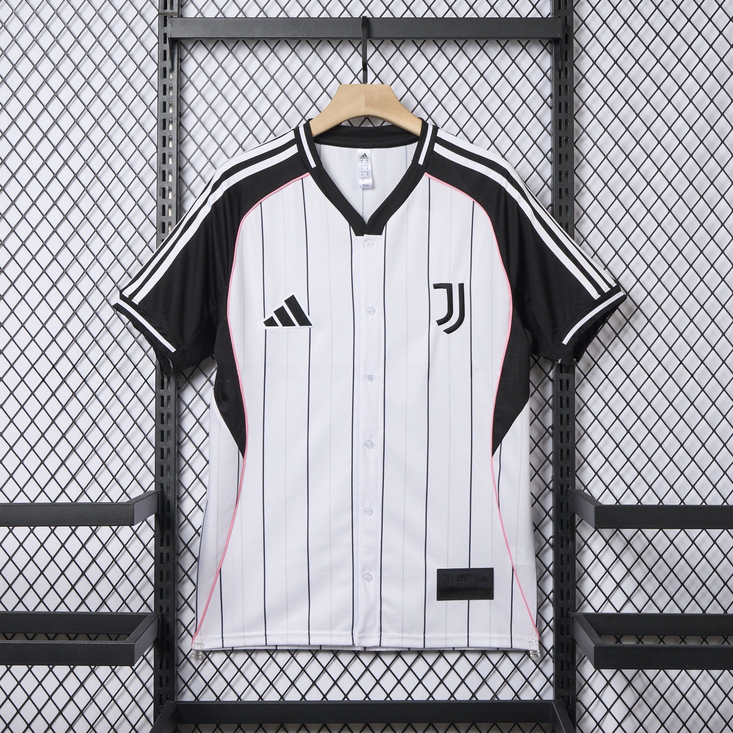 Juventus 25-26 White Baseball Jersey with Black Stripes - Unitedfutballjersey