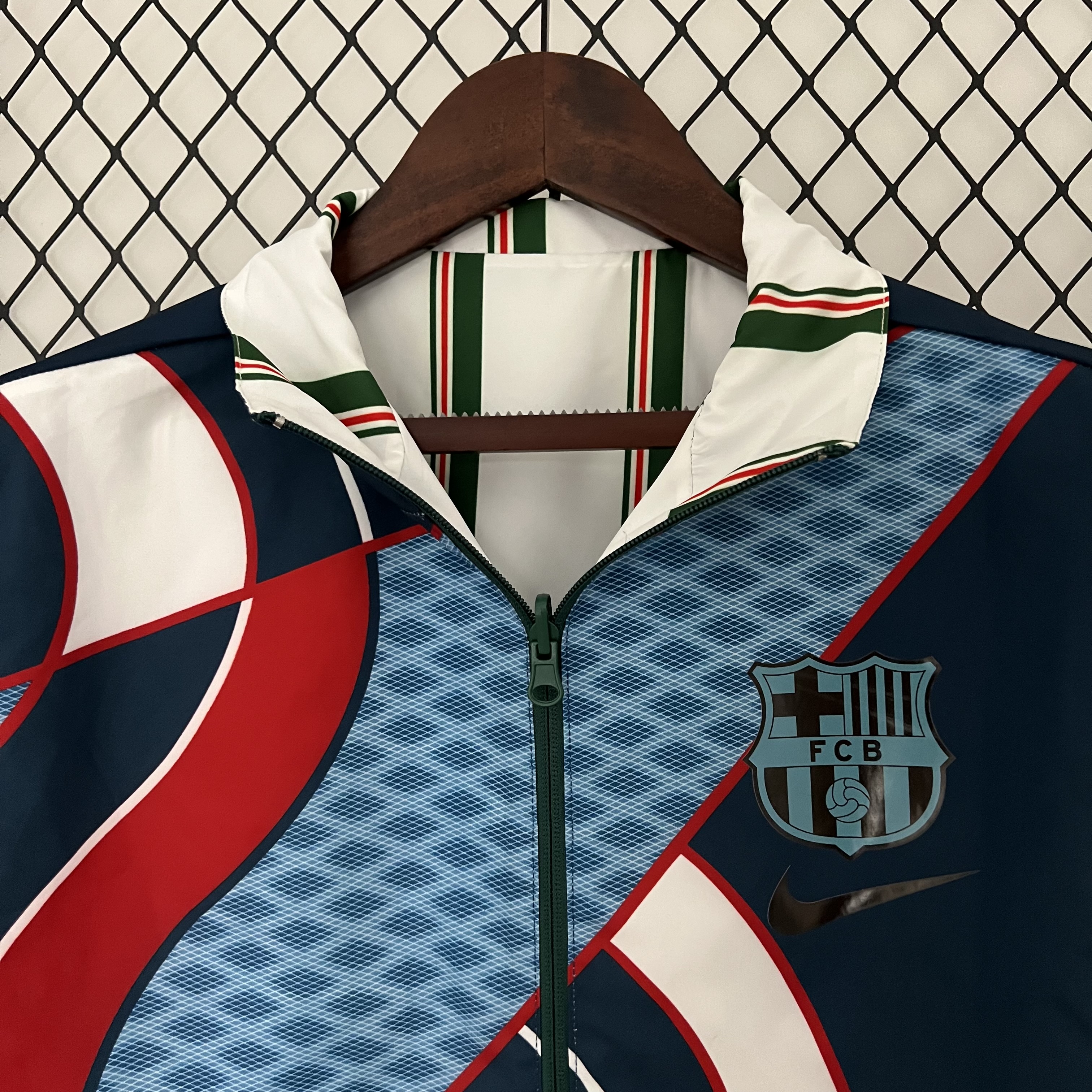 B.A.R.S.A 23-24 Player Reversible Windbreaker - White & Blue - Unitedfutballjersey