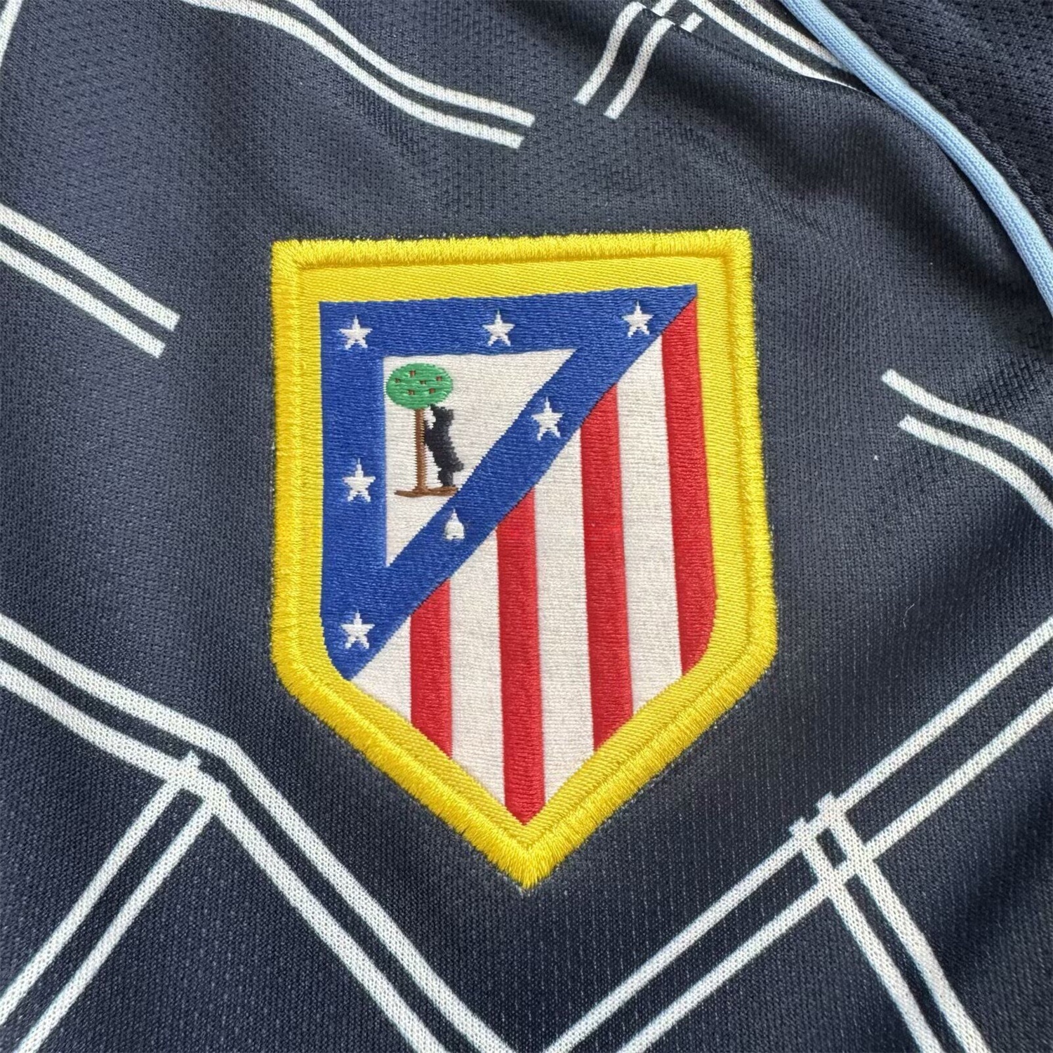 Retro Atletico Madrid 2004-05 Away S.p.i.d.e.r M.a.n Special Long Sleeves Kids Kit - Unitedfutballjersey